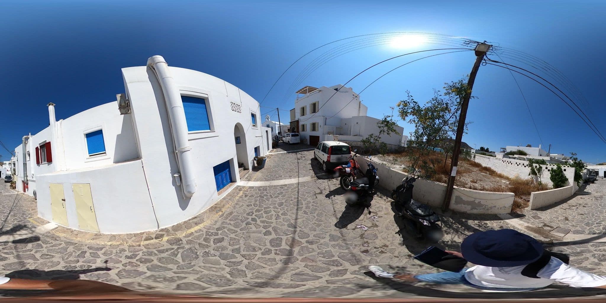 Street view near Captain Zeppos, Adámas — © katagrafes (CC BY-SA · Mapillary)