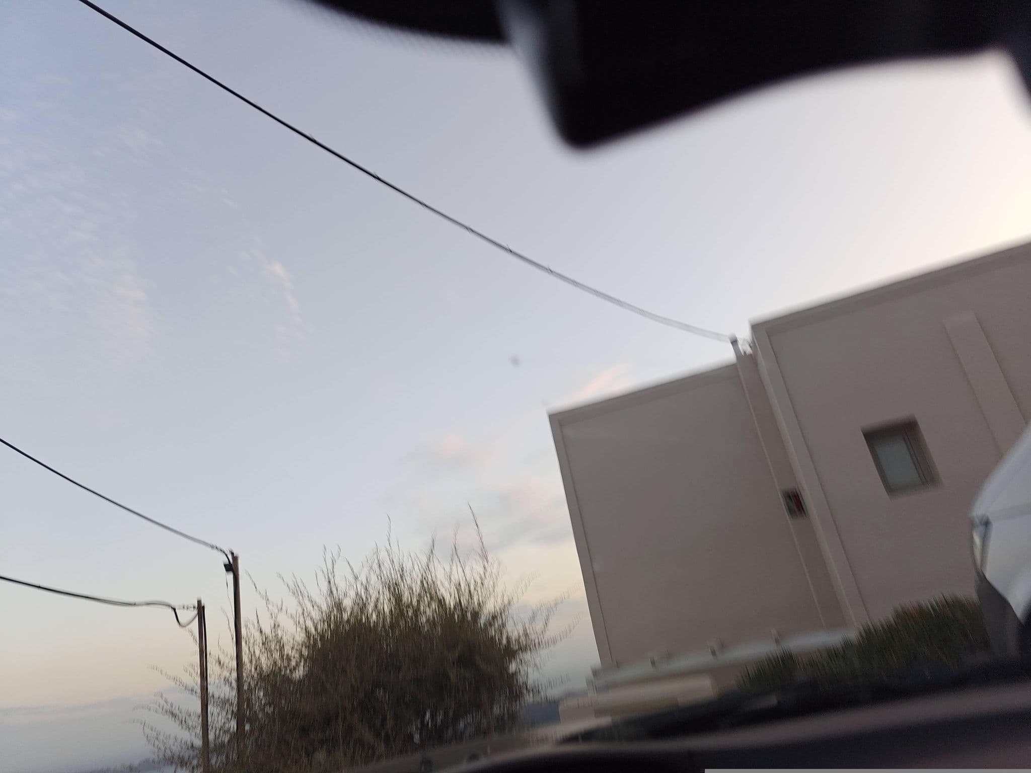 Street view near Ira Hotel, Firá — © grkpete (CC BY-SA · Mapillary)