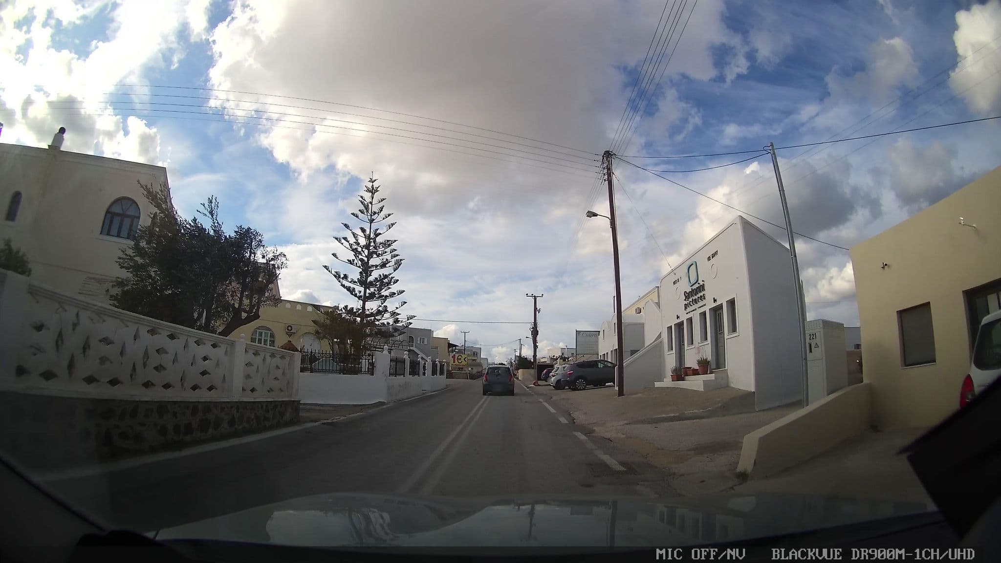 Street view near Santorini Sky Hotel. Luxury Resort, Emporeío — © jthnz (CC BY-SA · Mapillary)