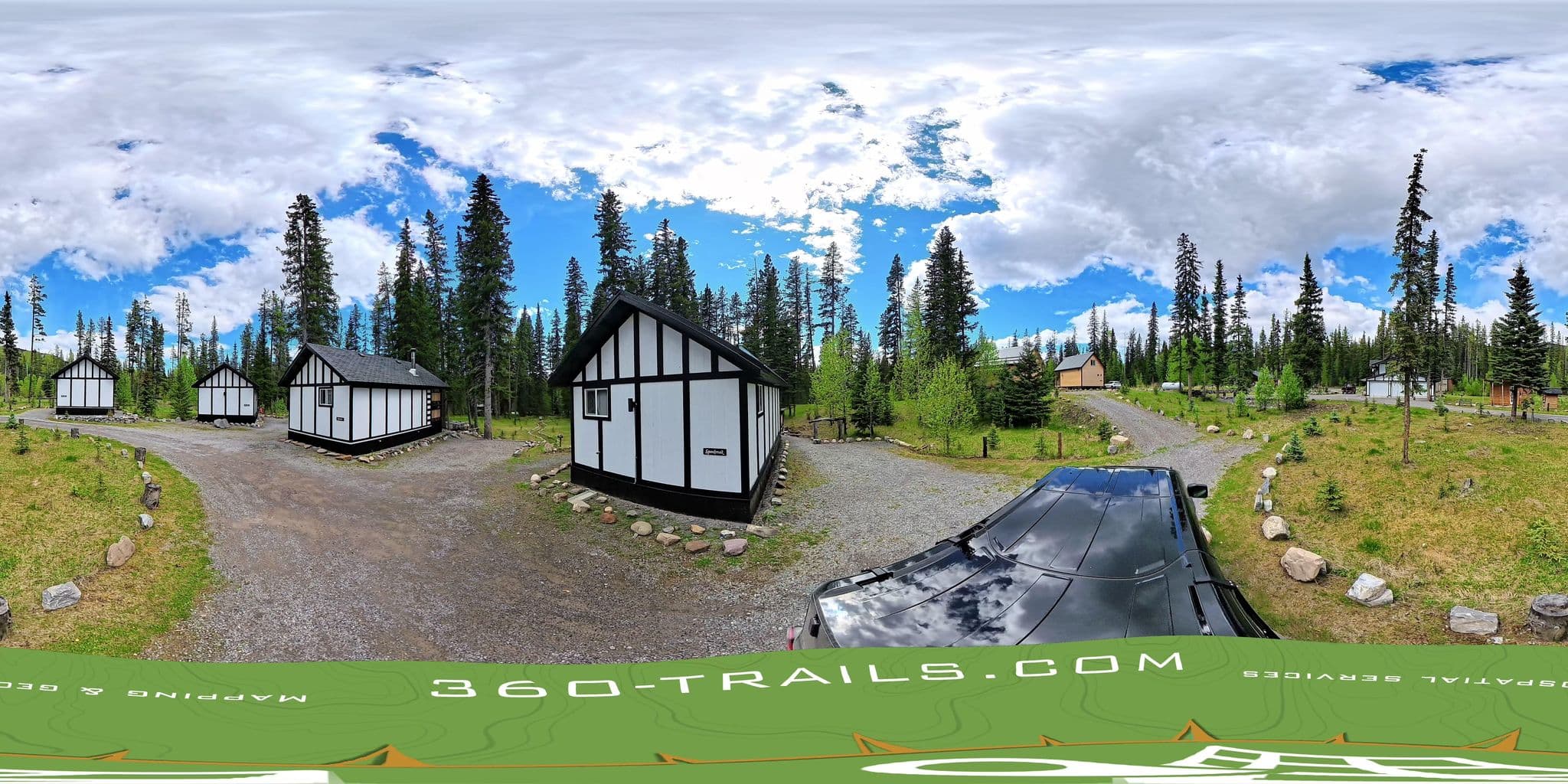 Street view near Expanse Cottages, Golden