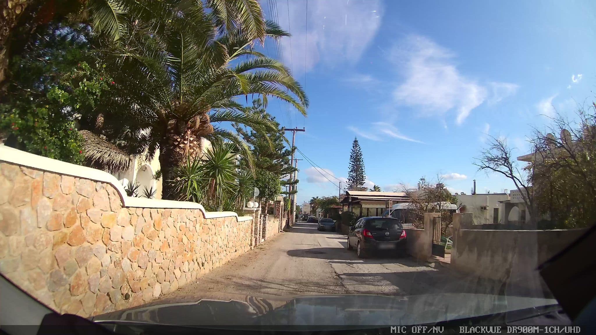 Street view near Zeus Hotel, Emporeío — © jthnz (CC BY-SA · Mapillary)