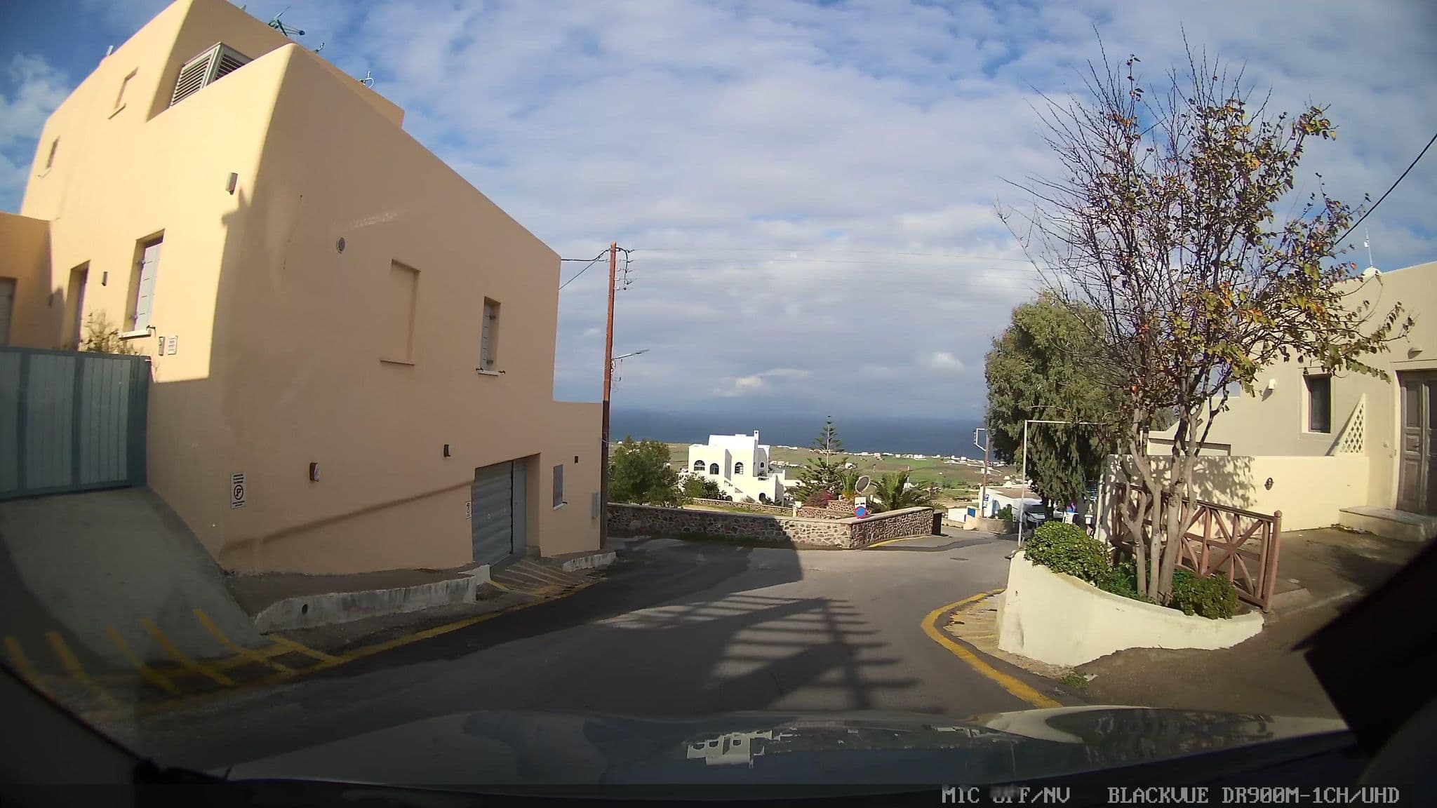 Street view near Anemoessa Villa, Oía — © jthnz (CC BY-SA · Mapillary)