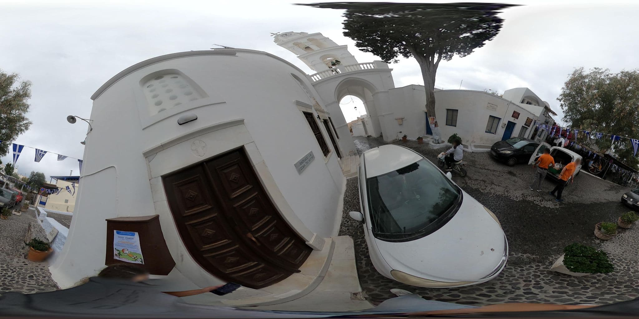 Street view near Santorini Heritage Villas, Emporeío — © efikour (CC BY-SA · Mapillary)