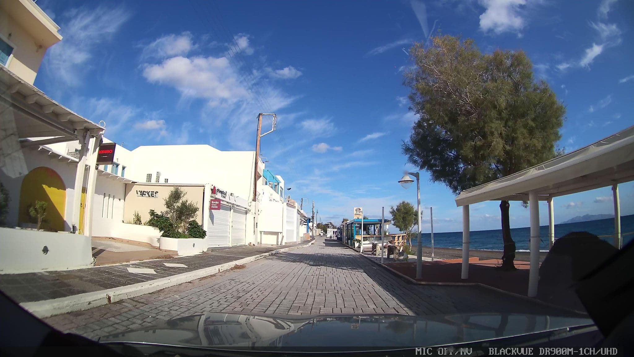Street view near Santorini Crystal Blue Suites, Emporeío — © jthnz (CC BY-SA · Mapillary)