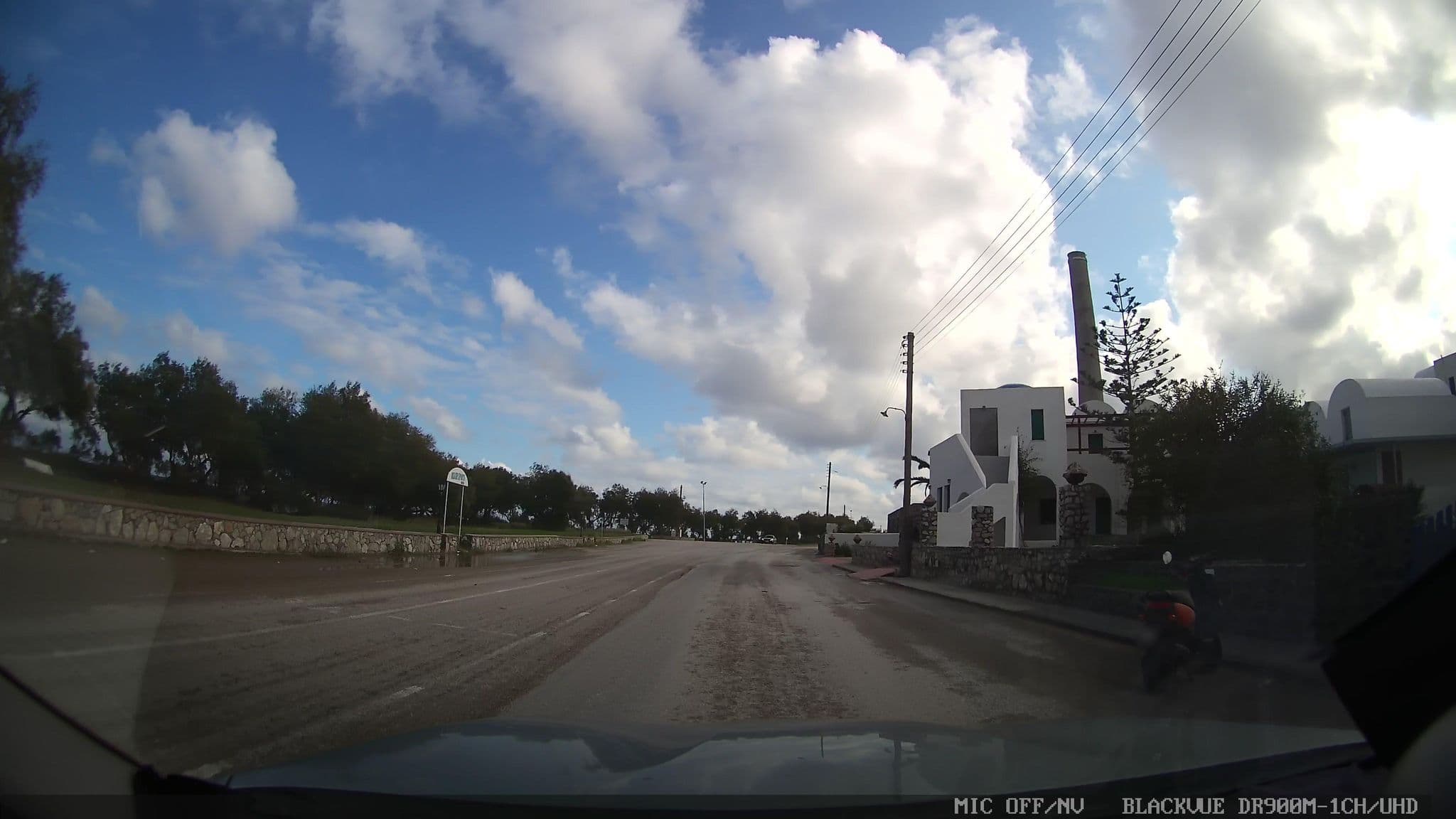 Street view near Scorpios Beach Hotel, Mesariá — © jthnz (CC BY-SA · Mapillary)