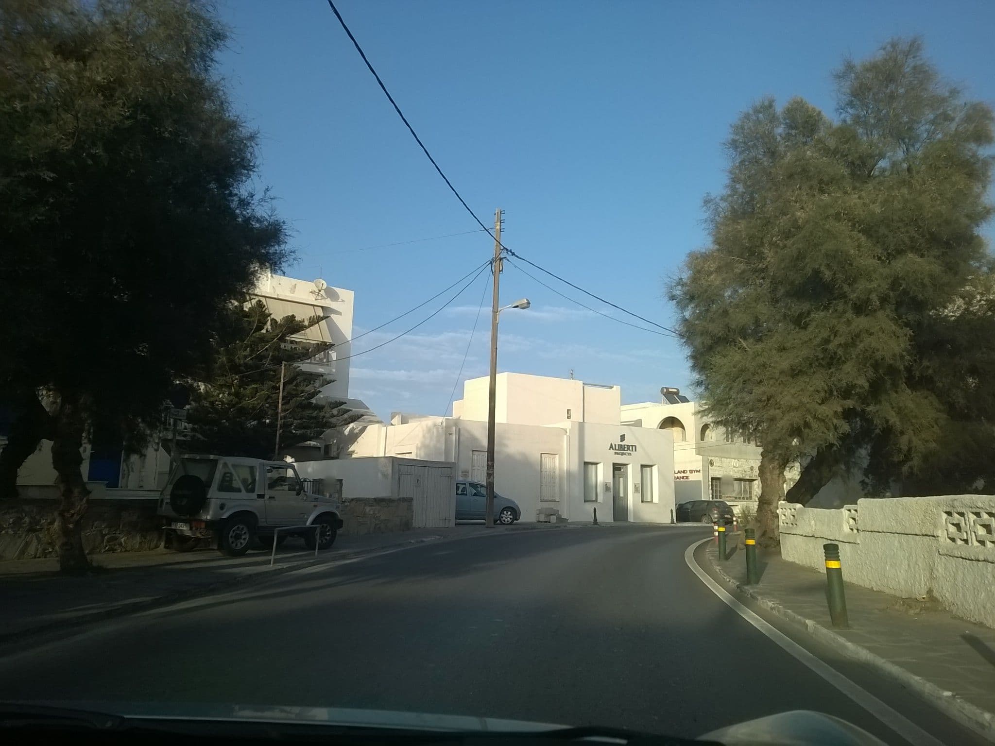 Street view near Grotta Sognare, Náxos — © 100sassa (CC BY-SA · Mapillary)