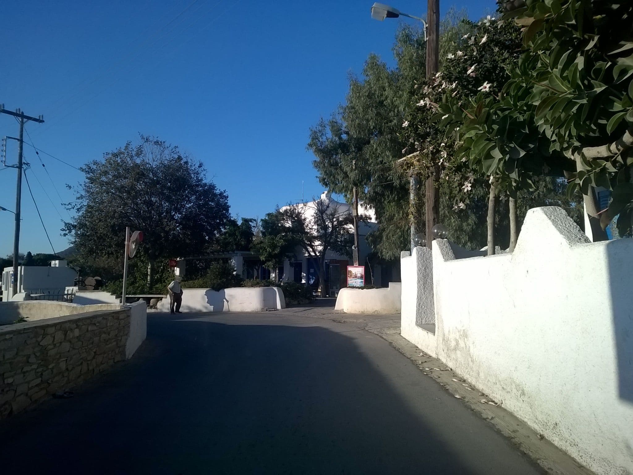 Street view near Something Else Hotel, Apartments, Náxos — © 100sassa (CC BY-SA · Mapillary)