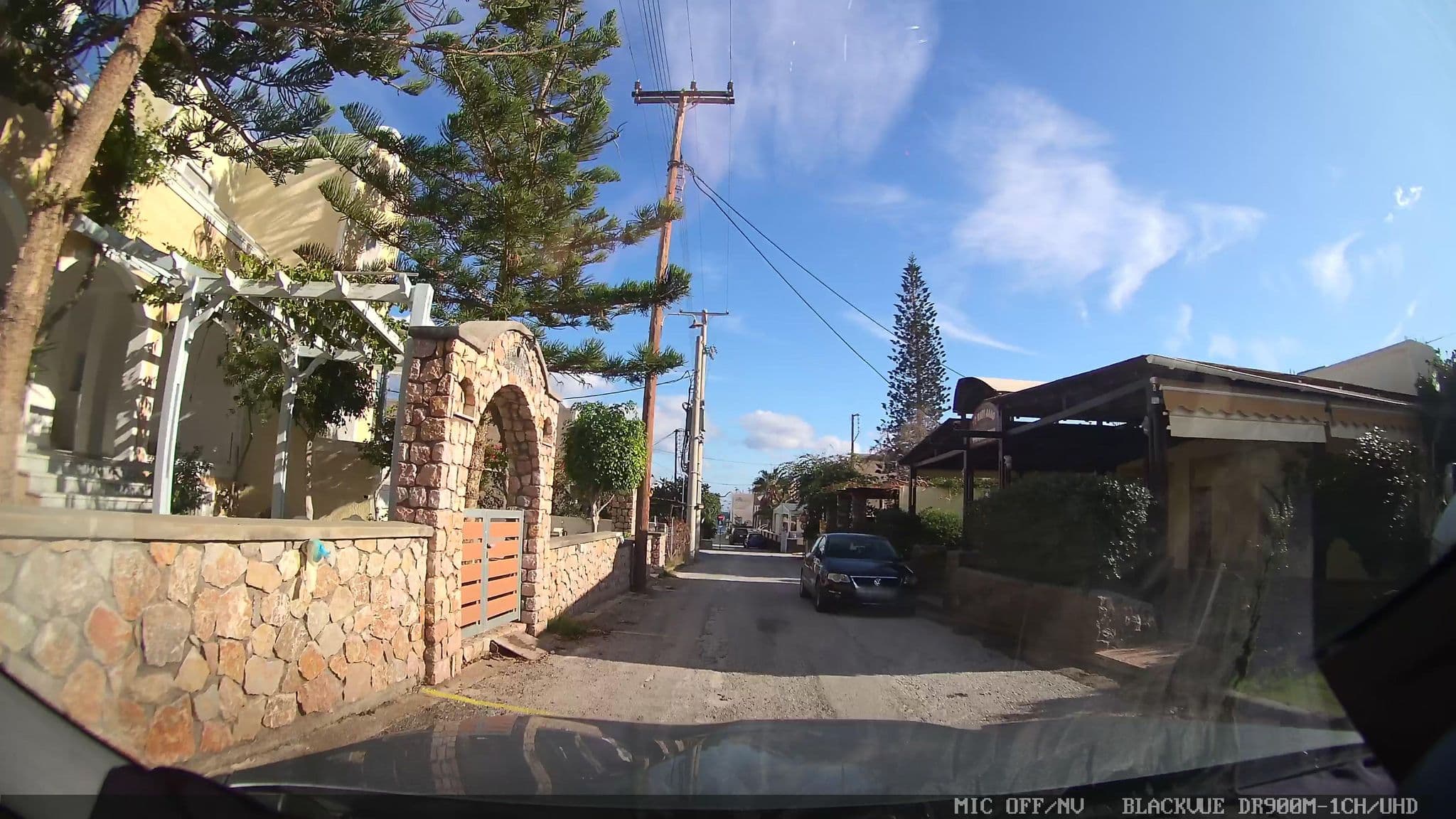 Street view near Sellada Apartments, Emporeío — © jthnz (CC BY-SA · Mapillary)