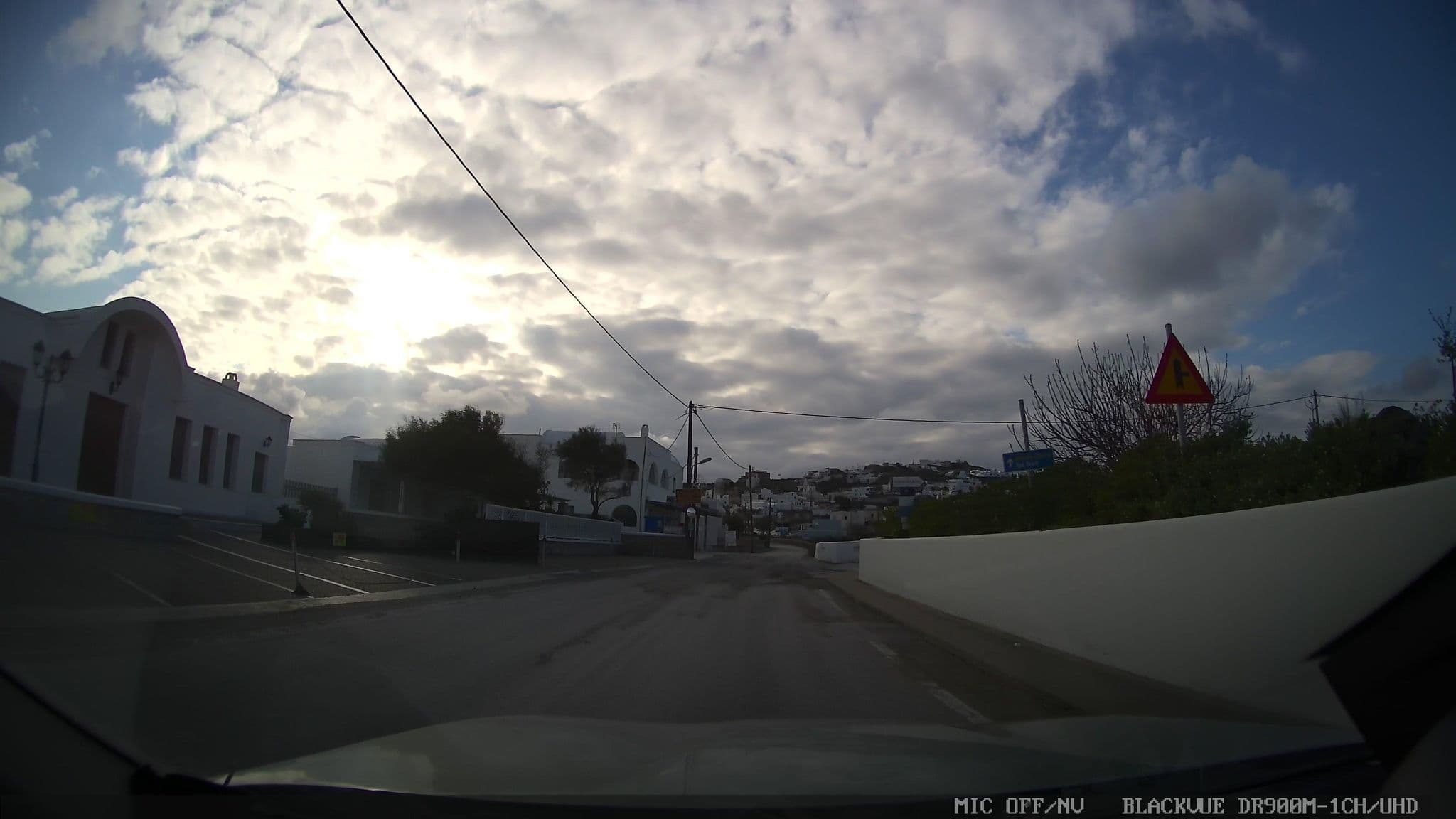 Street view near The Fisherman's House, Emporeío — © jthnz (CC BY-SA · Mapillary)