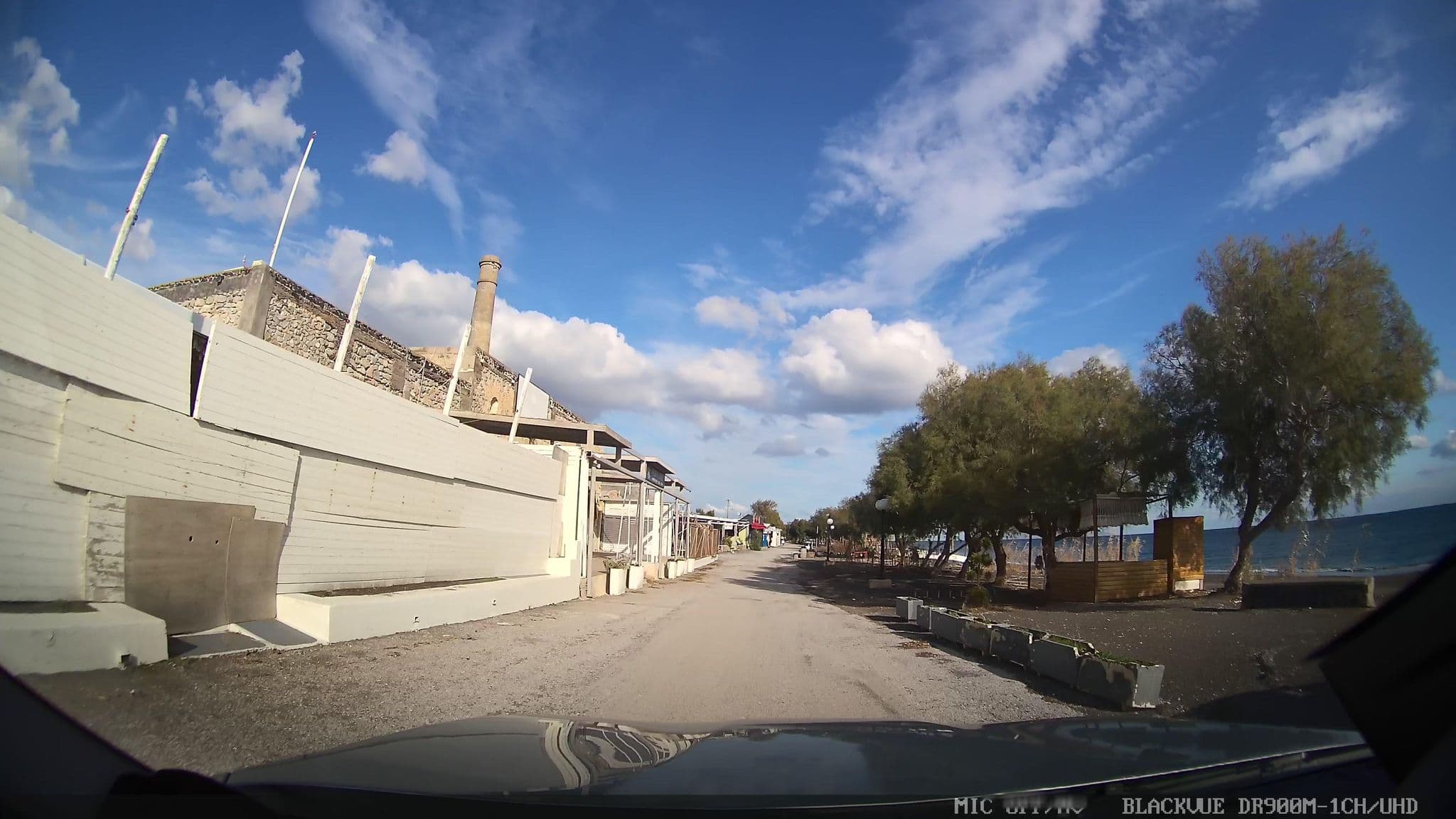 Street view near La Meduse Hotel, Emporeío — © jthnz (CC BY-SA · Mapillary)