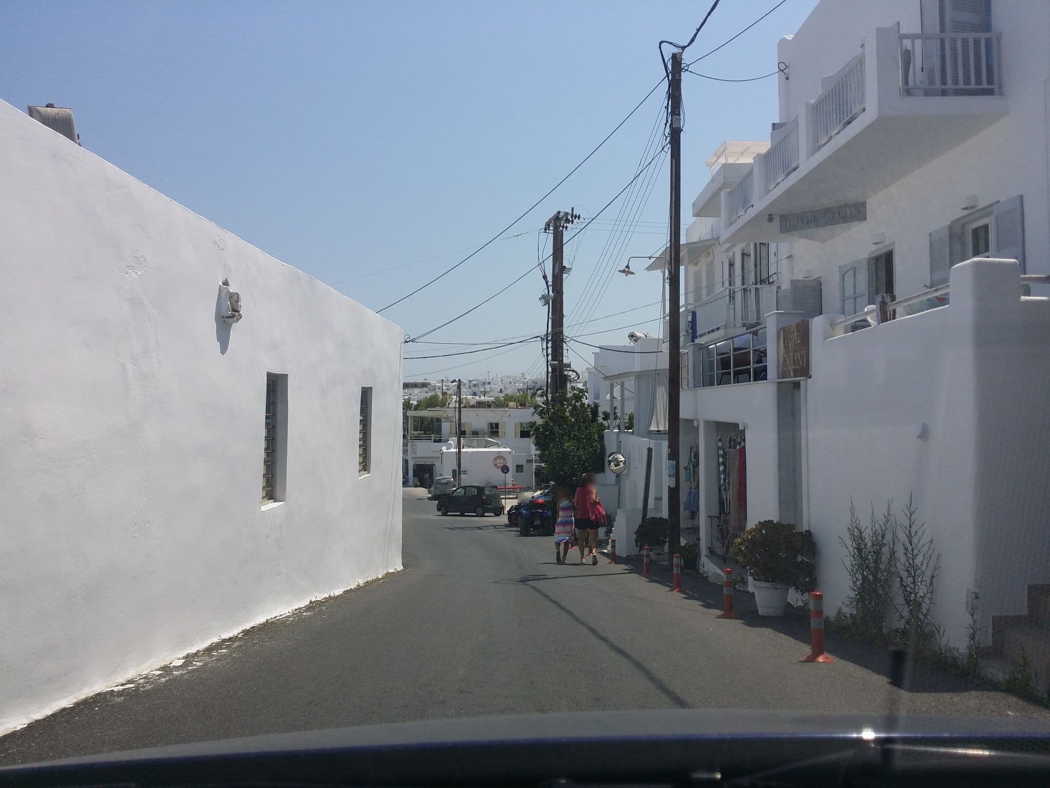 Street view near Hotel Senia Πάρος, Páros — © pppetros (CC BY-SA · Mapillary)