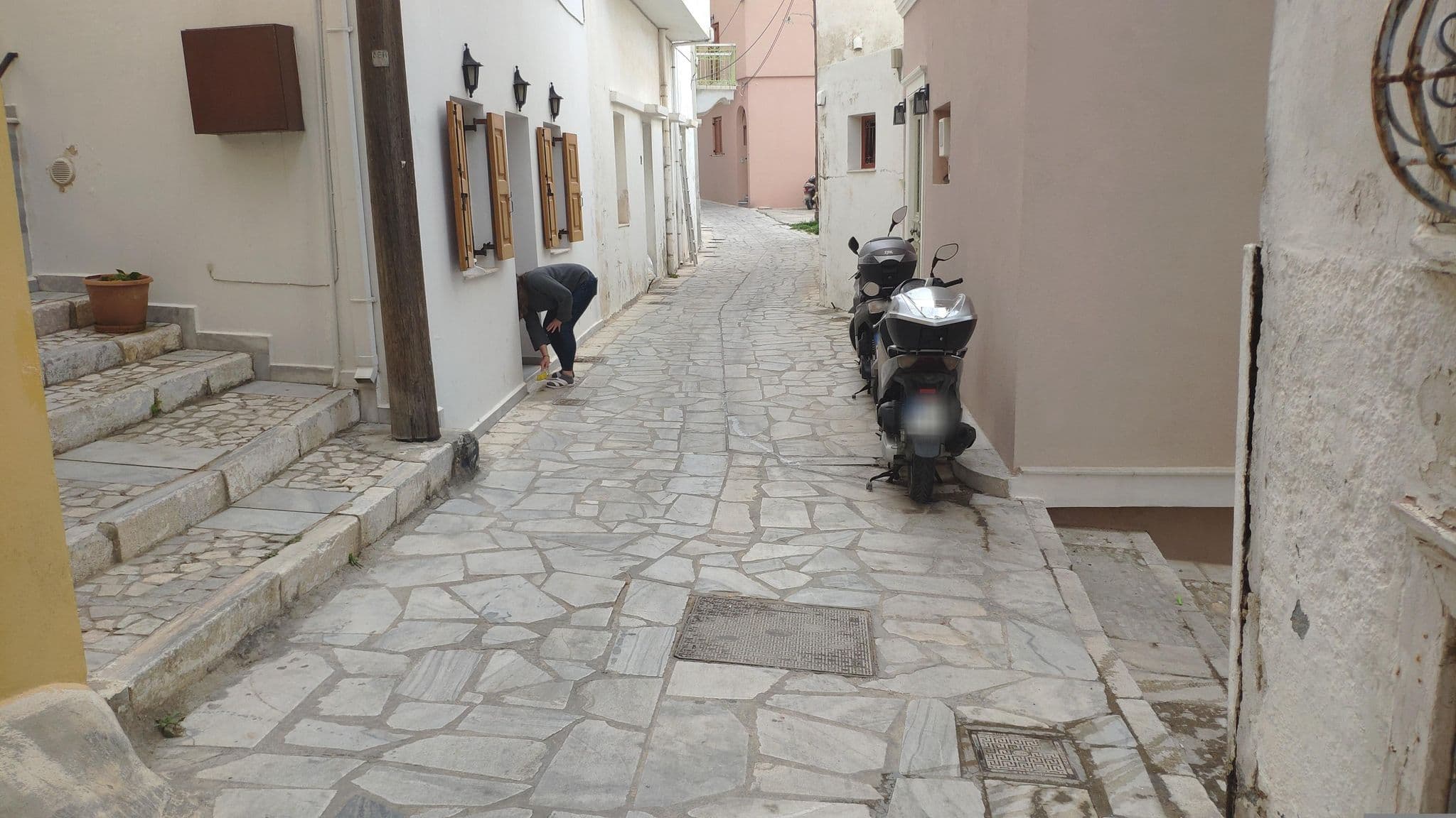 Street view near 1901 Ermoupolis Maison, Ermoúpolis — © pppetros (CC BY-SA · Mapillary)