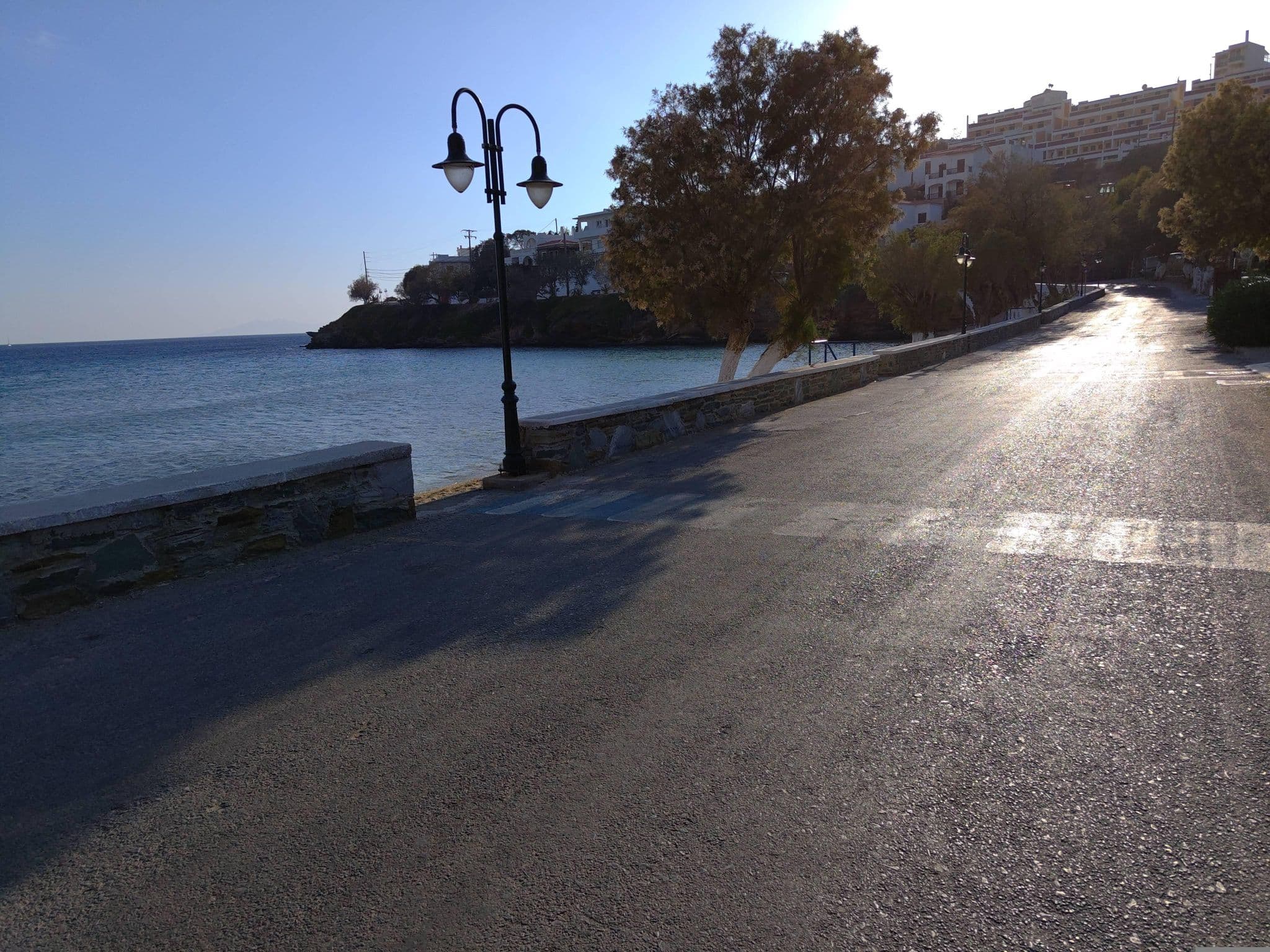Street view near Beba’s Studios, Batsíon — © kibour (CC BY-SA · Mapillary)