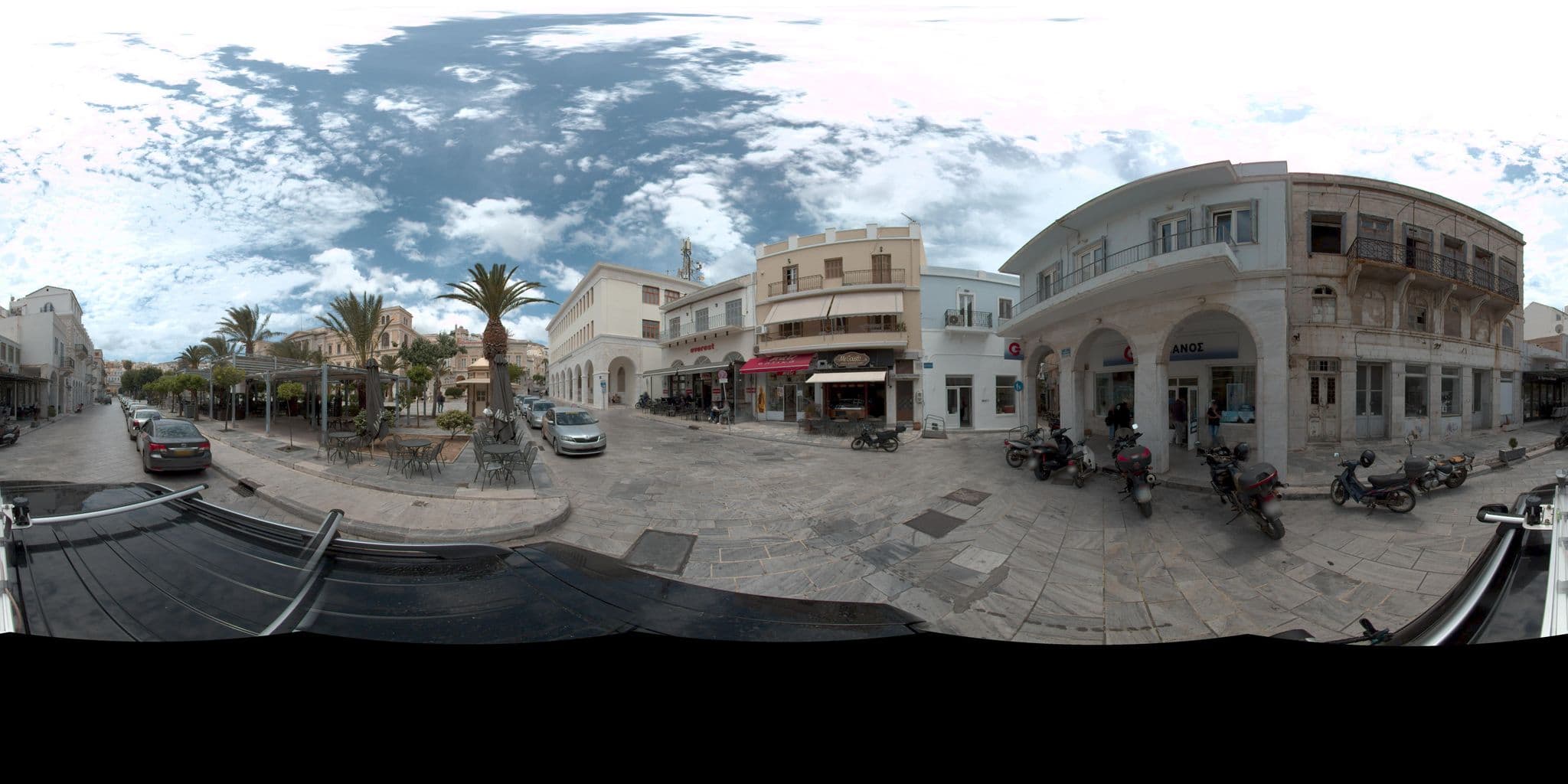 Street view near Ενοικιαζόμενα Δωμάτια ΑΡΙΑΔΝΗ, Ermoúpolis — © MarianPanagiotopoulou (CC BY-SA · Mapillary)