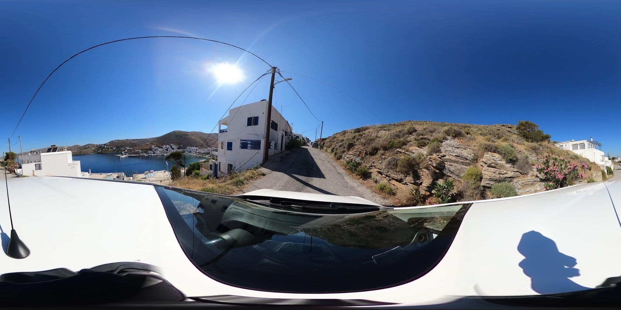 Street view near Ρομαντζα Romantza, Lávrio — © katagrafes (CC BY-SA · Mapillary)