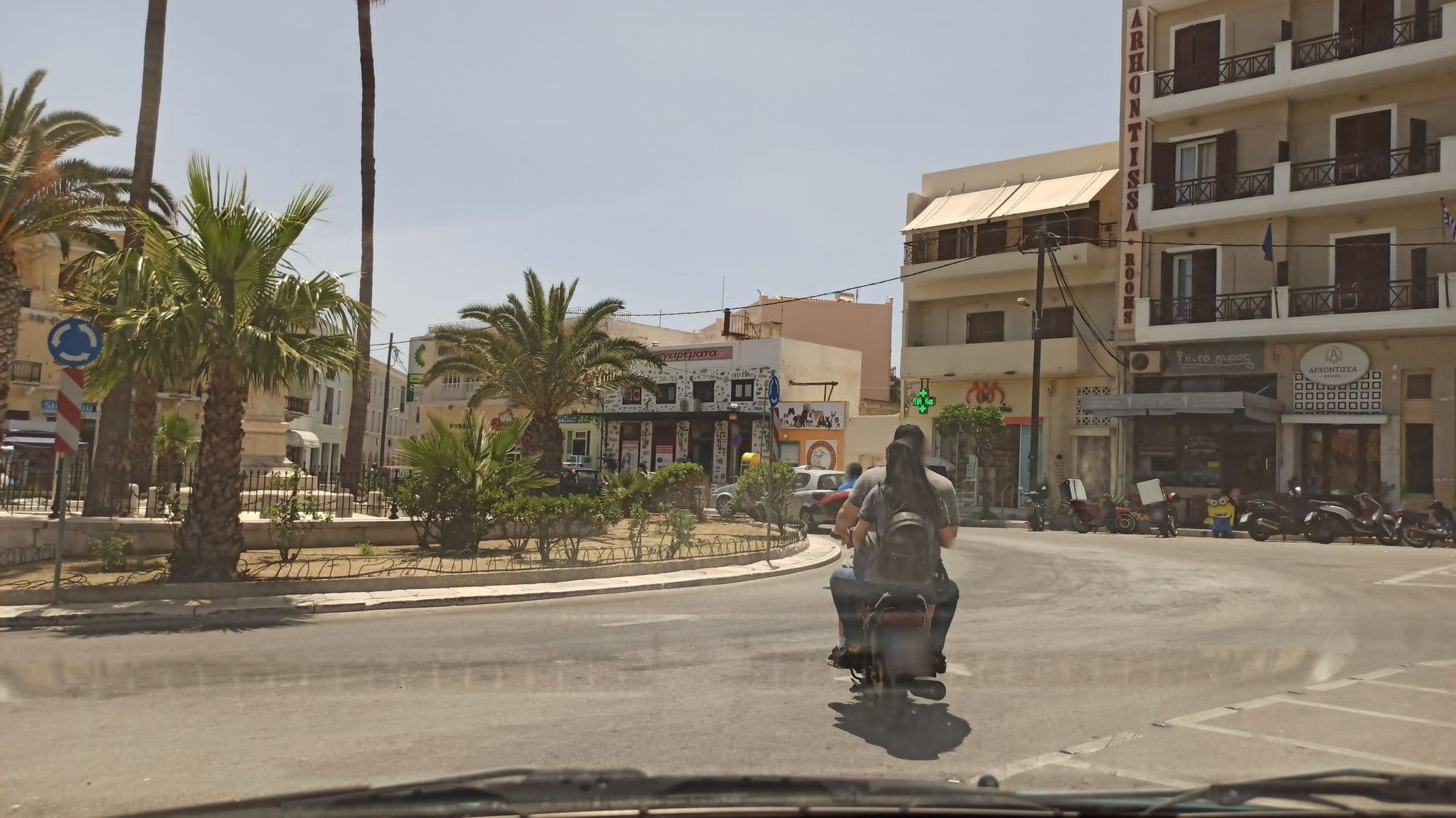 Street view near Archontissa, Ermoúpolis — © pavlospc (CC BY-SA · Mapillary)