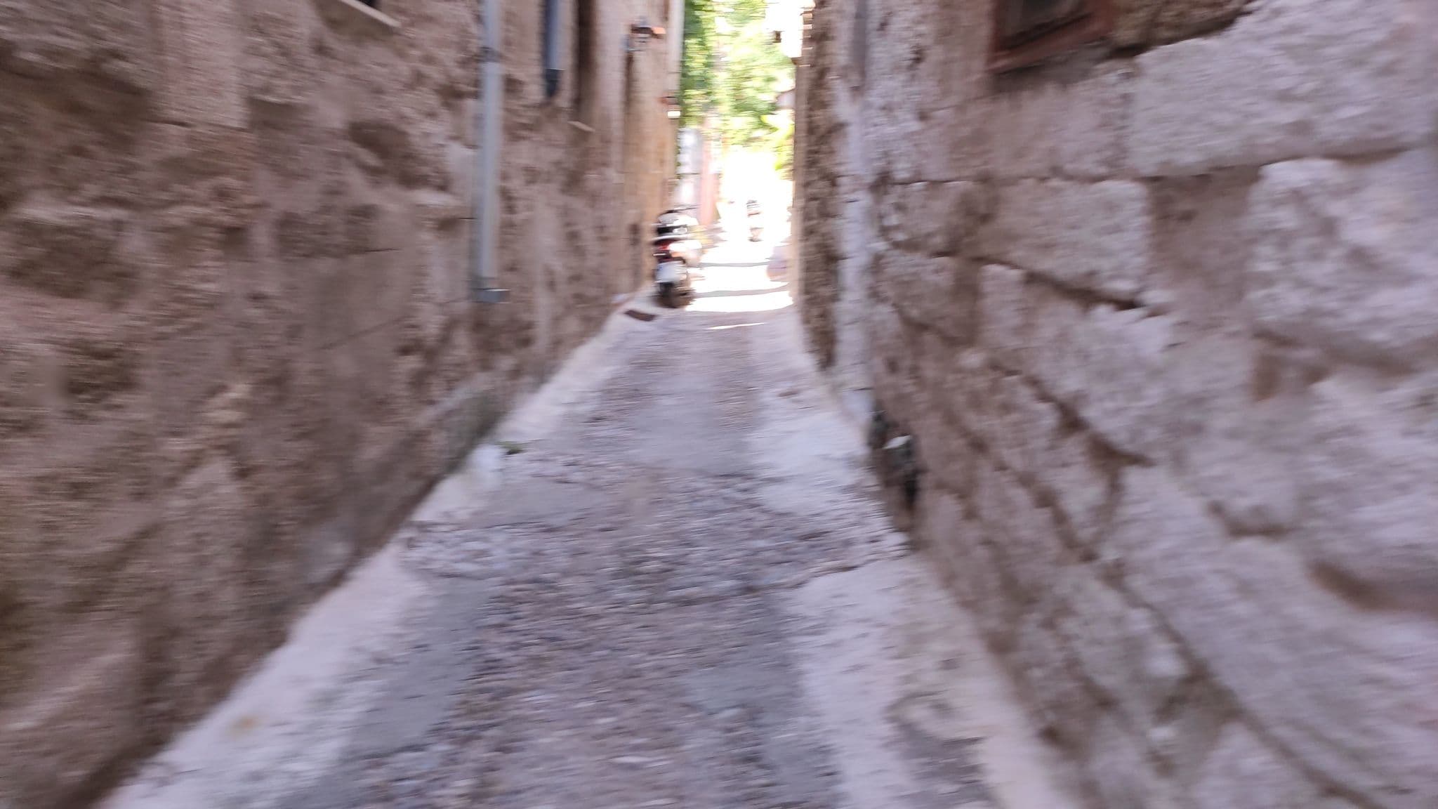 Street view near Once Upon A Time, Ródos — © osm1012 (CC BY-SA · Mapillary)