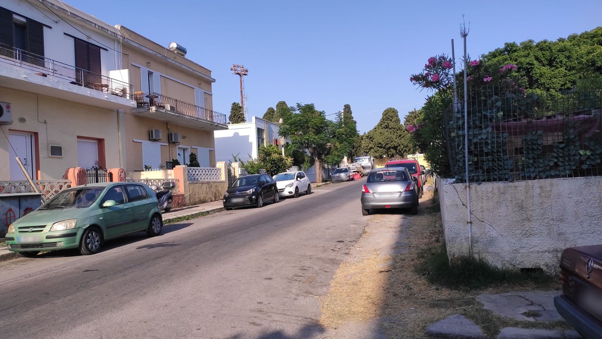 Street view near Costa Park City Hotel (EX Sylvia), Ródos — © osm1012 (CC BY-SA · Mapillary)