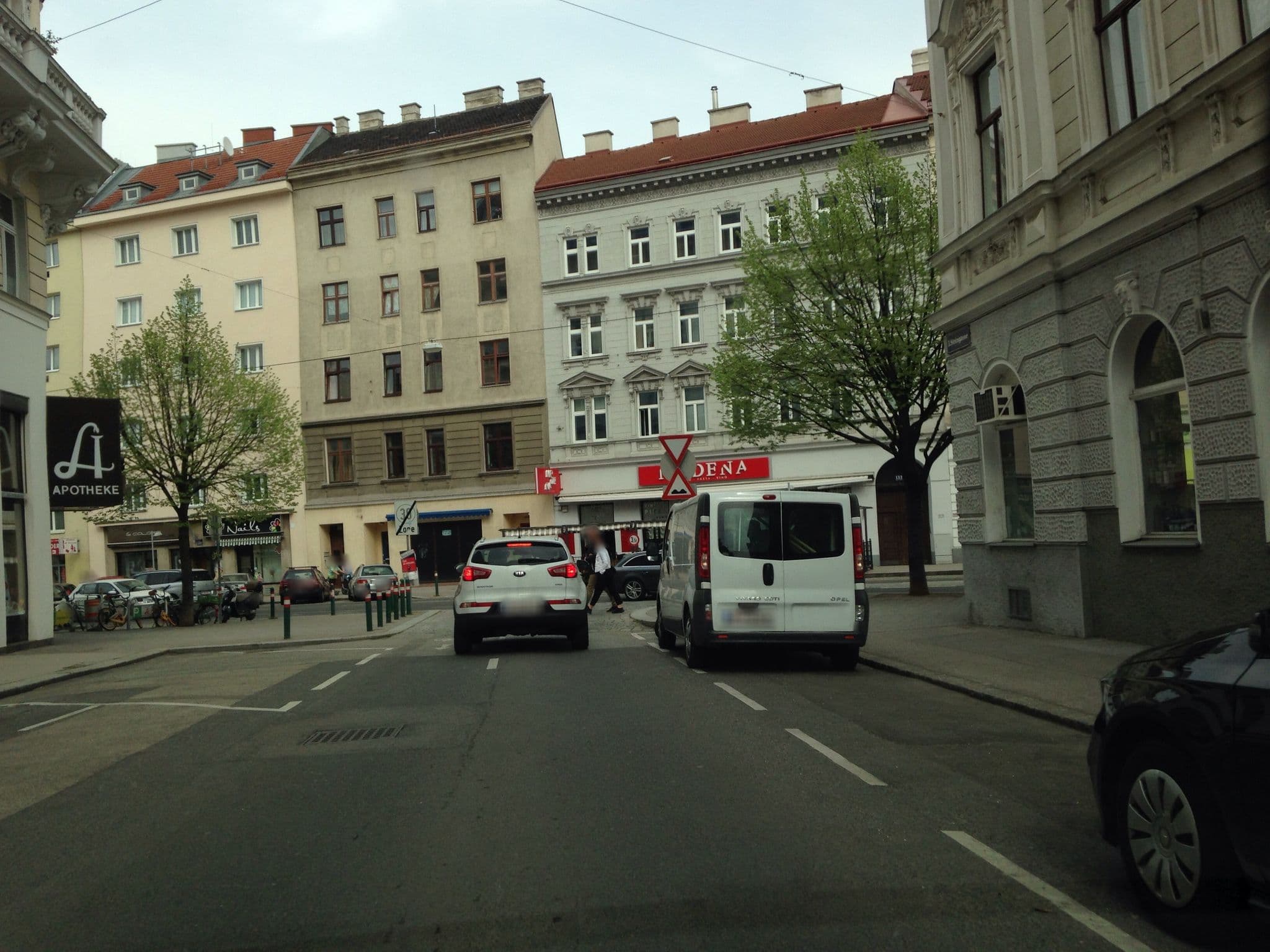 Street view near Wiener Ferienwohnung, Landstraße — © istefanos (CC BY-SA · Mapillary)
