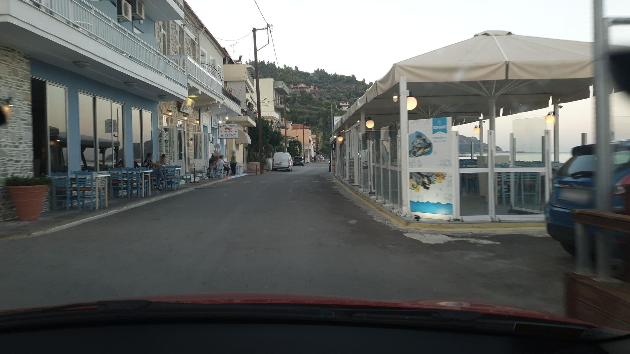 Street view near Μπεης Hotel, Kými — © yannakis (CC BY-SA · Mapillary)