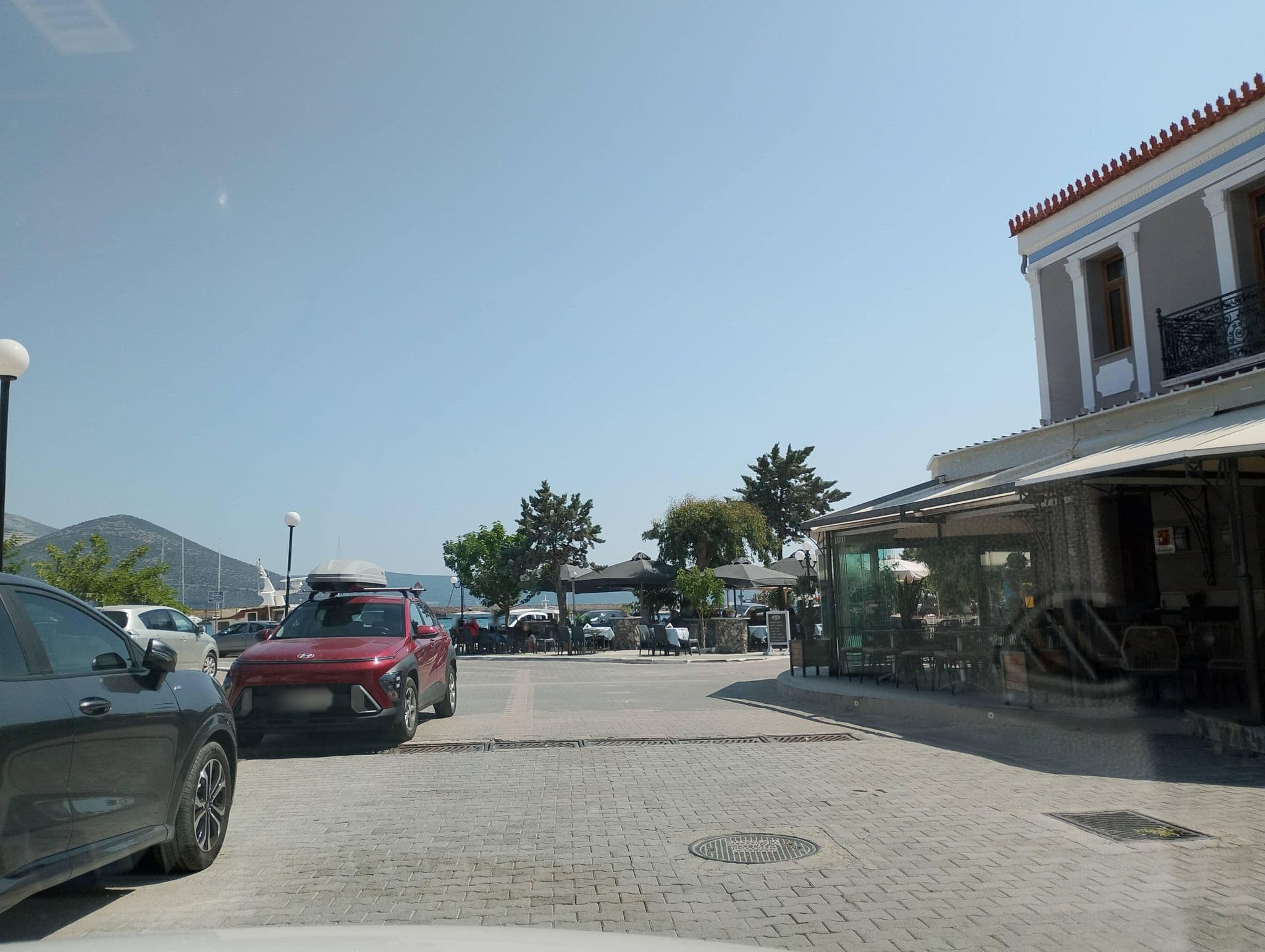 Street view near Studios Karavos, Alivéri — © George_210 (CC BY-SA · Mapillary)