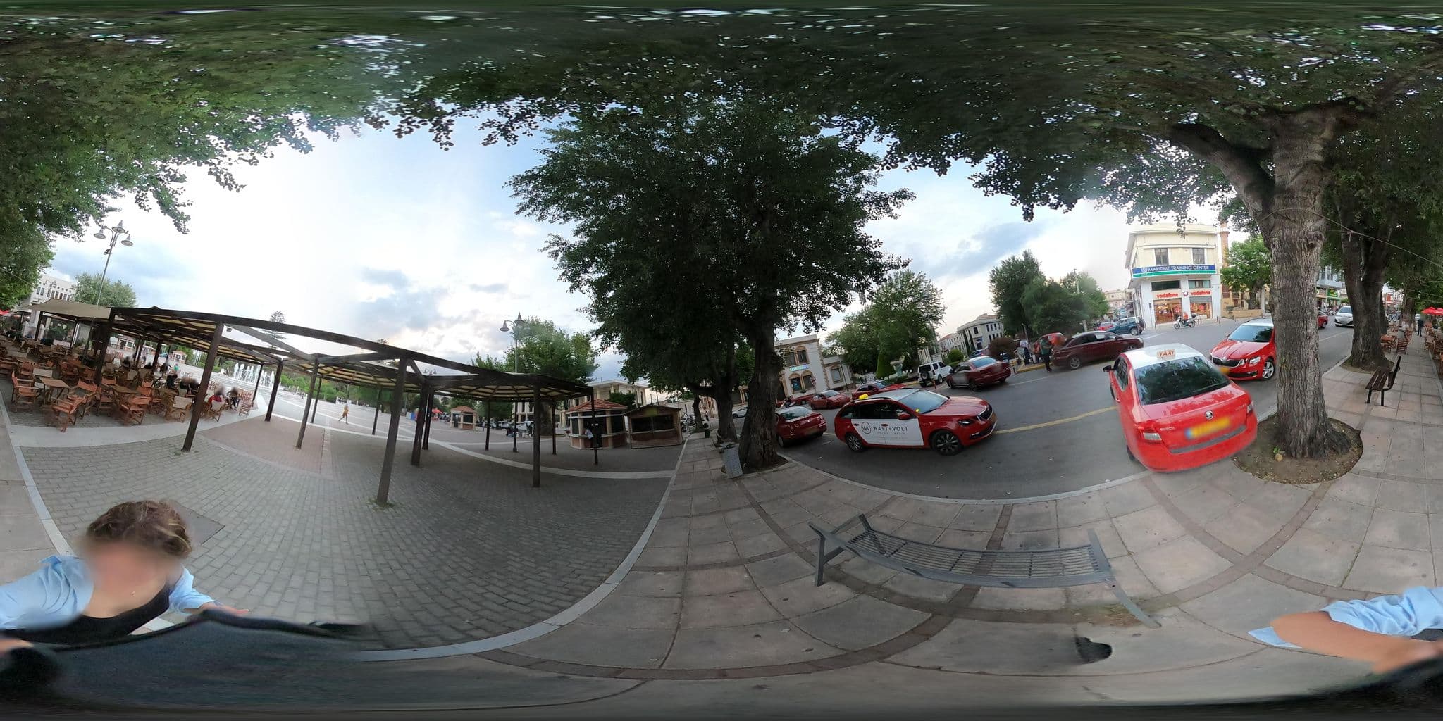 Street view near Ξενοδοχείο Αλμυρίκι, Chios — © cedionysis (CC BY-SA · Mapillary)