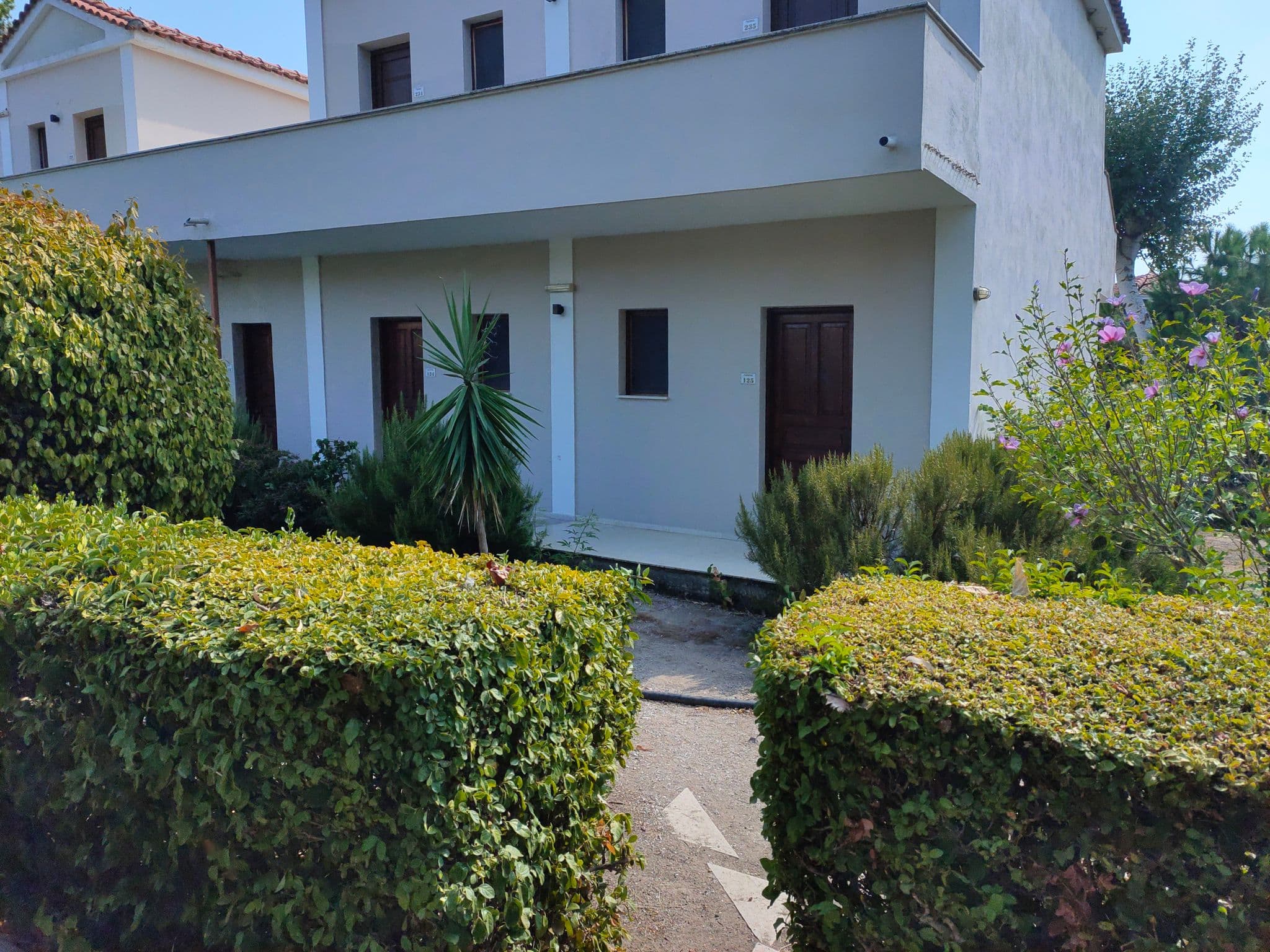 Street view near Kaloni beach villas, Kalloní — © jjc (CC BY-SA · Mapillary)