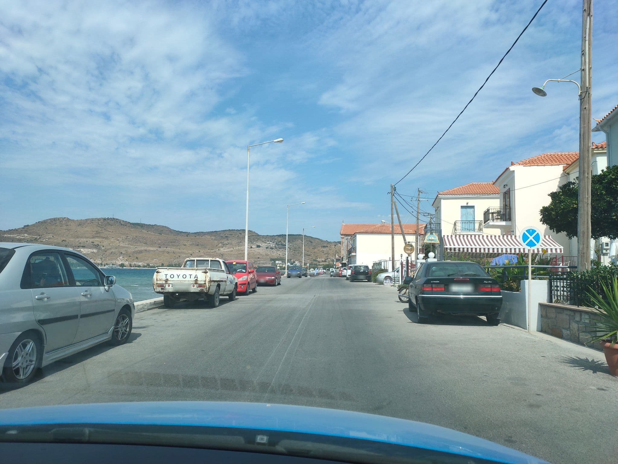 Street view near Irene Studios, Pétra — © jjc (CC BY-SA · Mapillary)