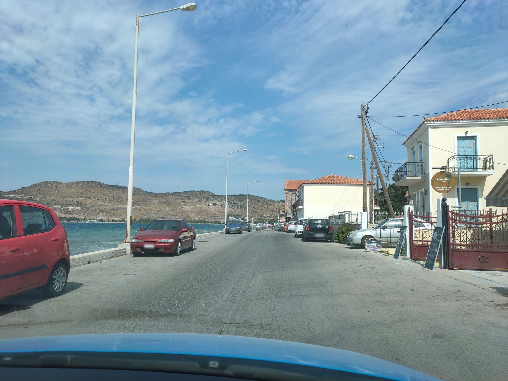 Street view near hotel agni, Pétra — © jjc (CC BY-SA · Mapillary)