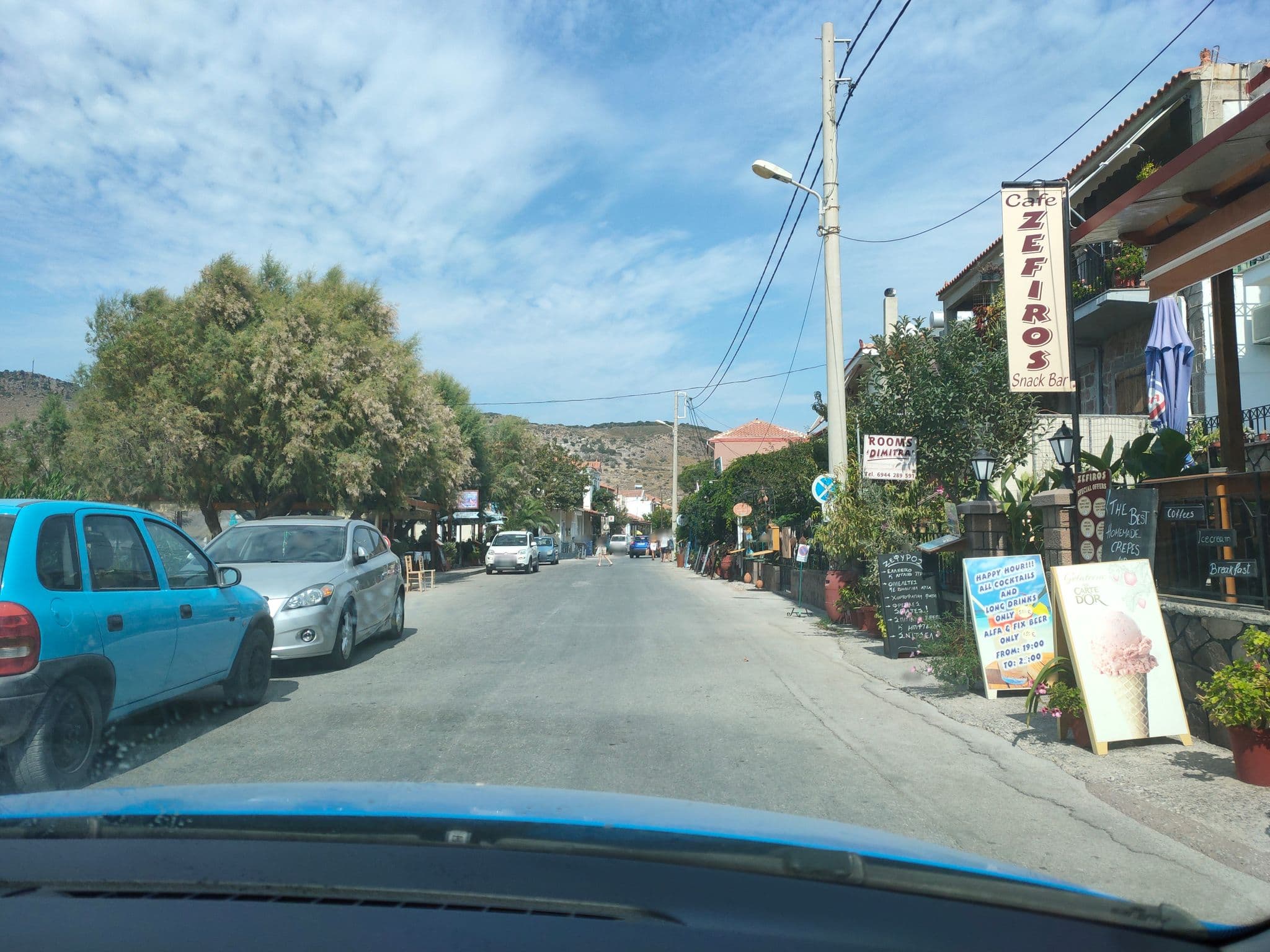Street view near Dimitra Rooms, Pétra — © jjc (CC BY-SA · Mapillary)