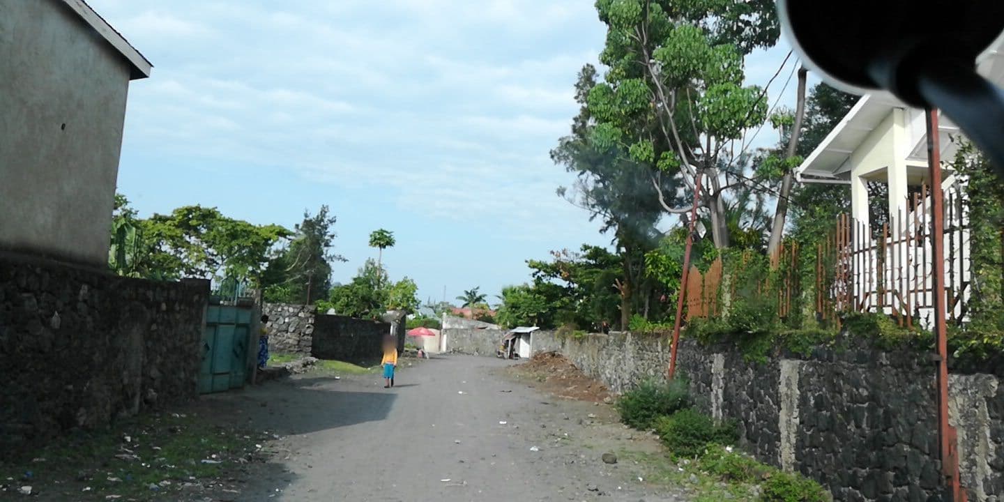 Street view near Guesthouse Rudolf, Goma — © tojoaro (CC BY-SA · Mapillary)