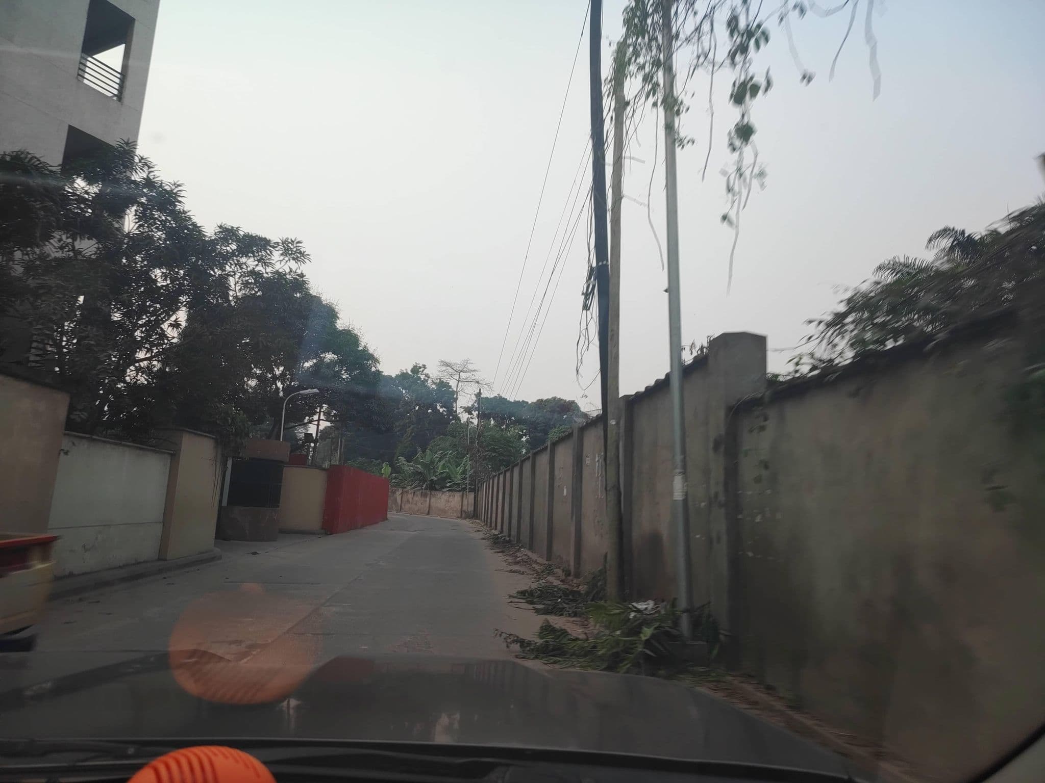 Street view near Tajedine, Kinshasa