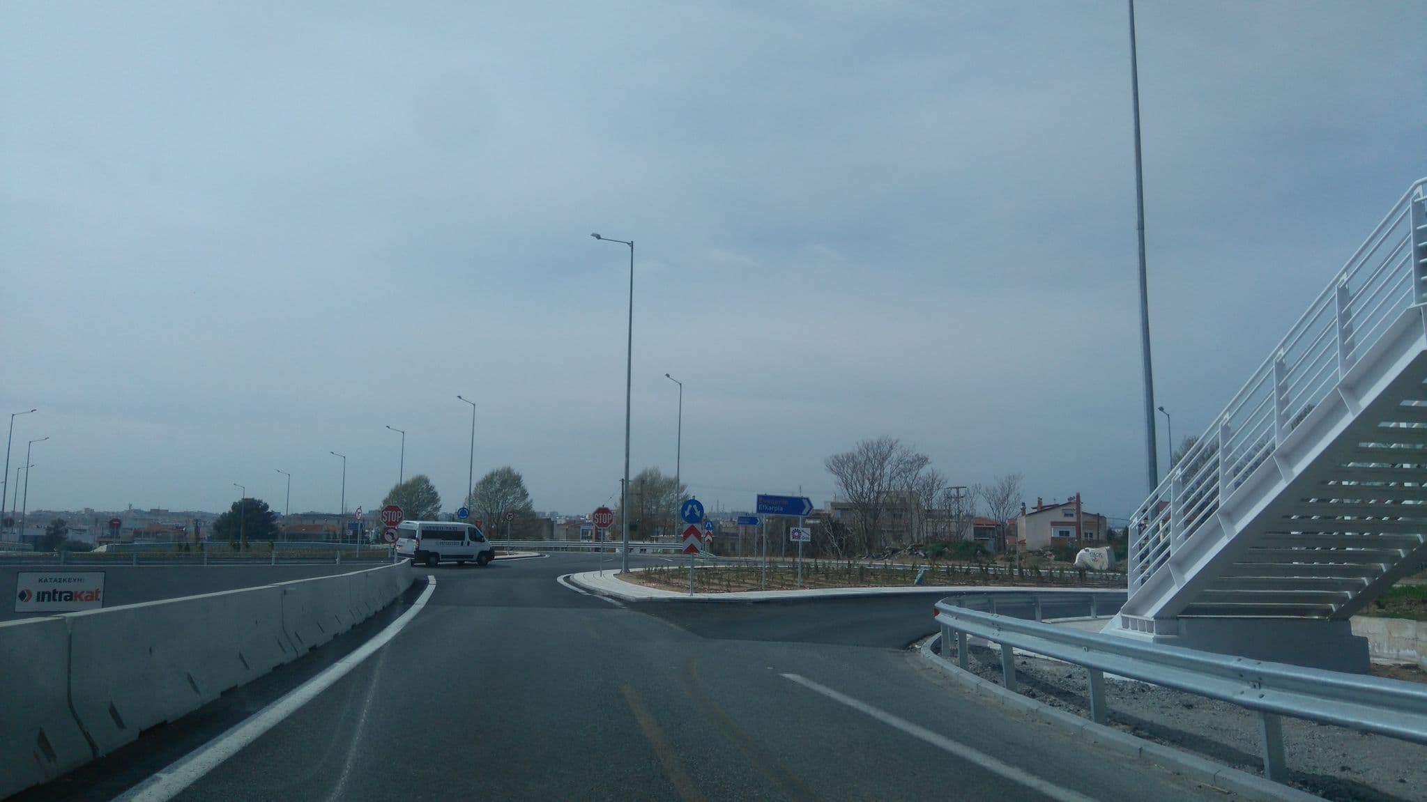 Street view near Hotel Byzantio, Efkarpía — © geraki (CC BY-SA · Mapillary)