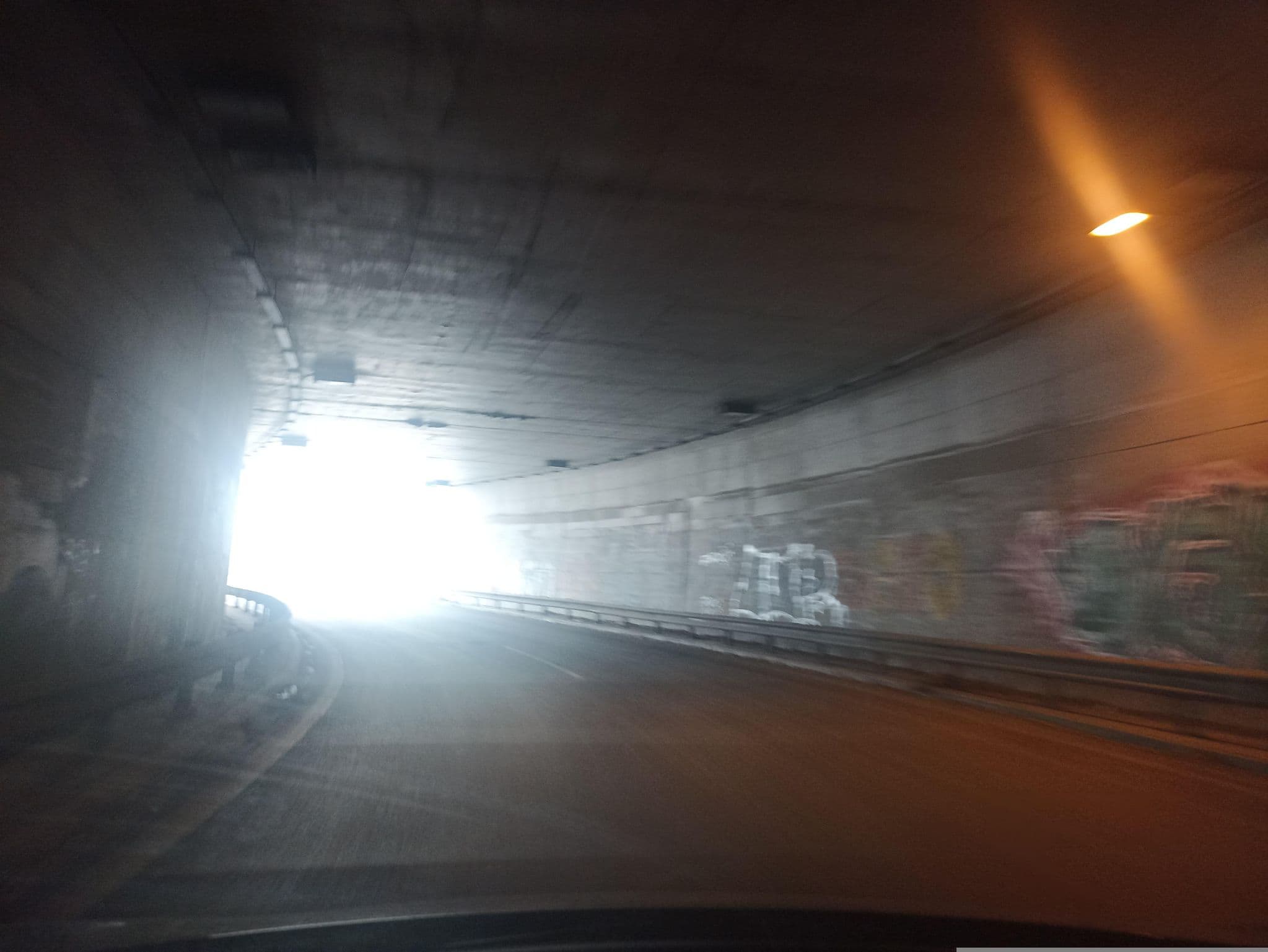 Street view near philipion hotel, Efkarpía — © geraki (CC BY-SA · Mapillary)