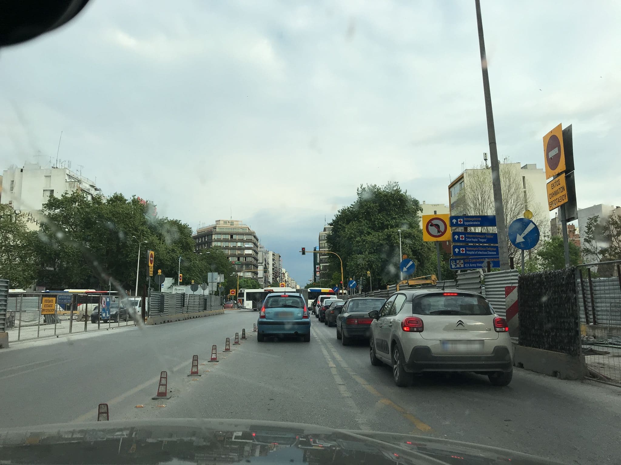 Street view near Sky Studios Apartment, Thessaloníki — © xaris1980 (CC BY-SA · Mapillary)