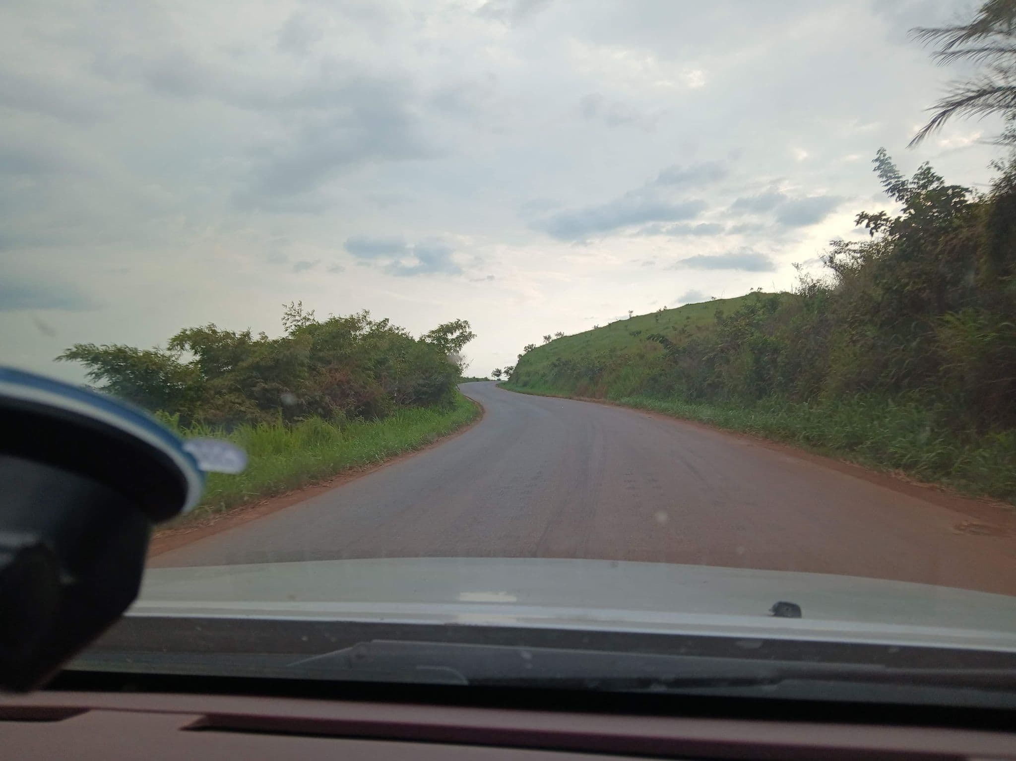 Street view near Desvio para Fábrica PPC Kimpese, Kimpese — © Jeraks (CC BY-SA · Mapillary)