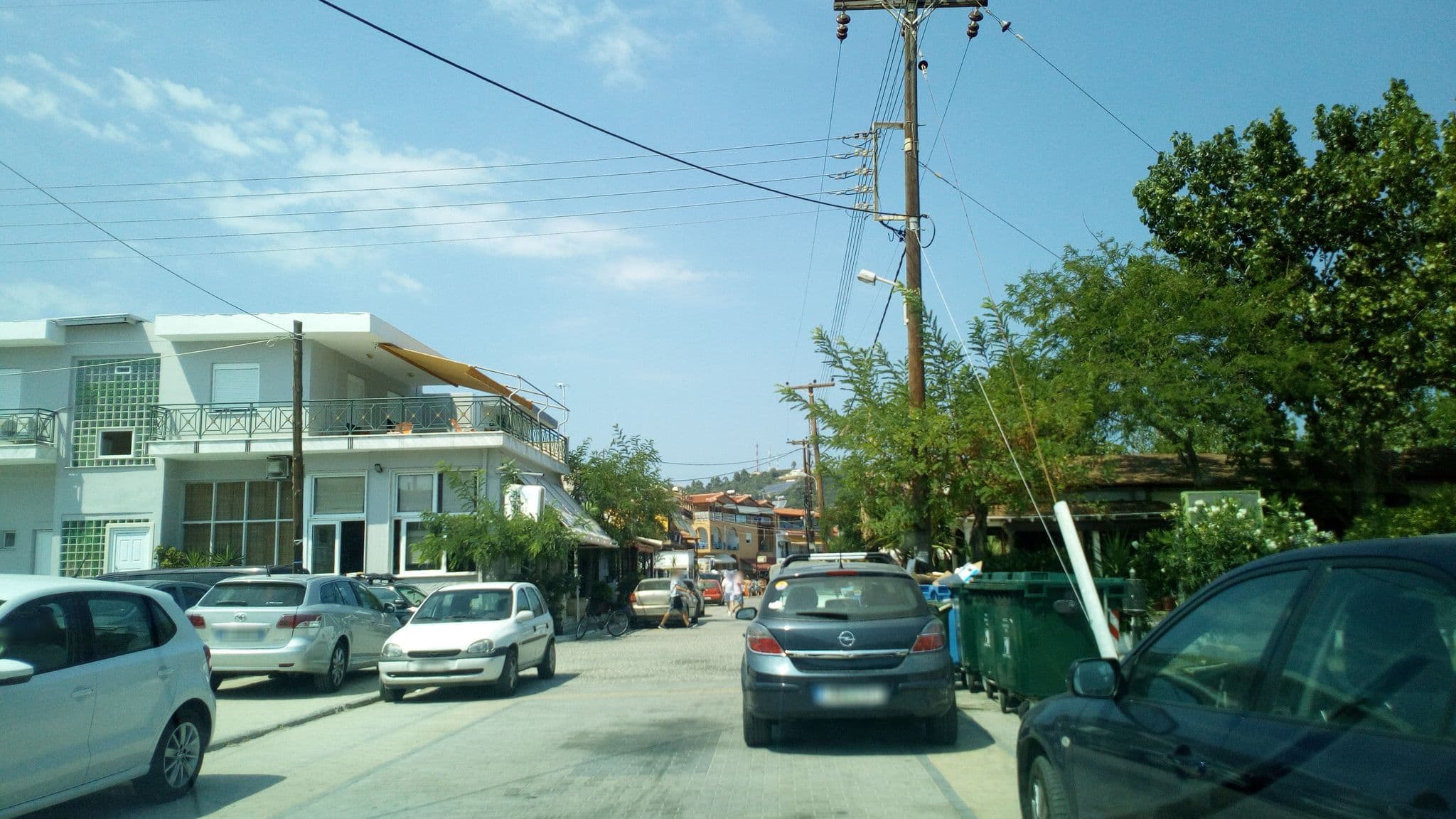 Street view near Meltémi rooms to let, Sárti — © skarmoutsosv (CC BY-SA · Mapillary)