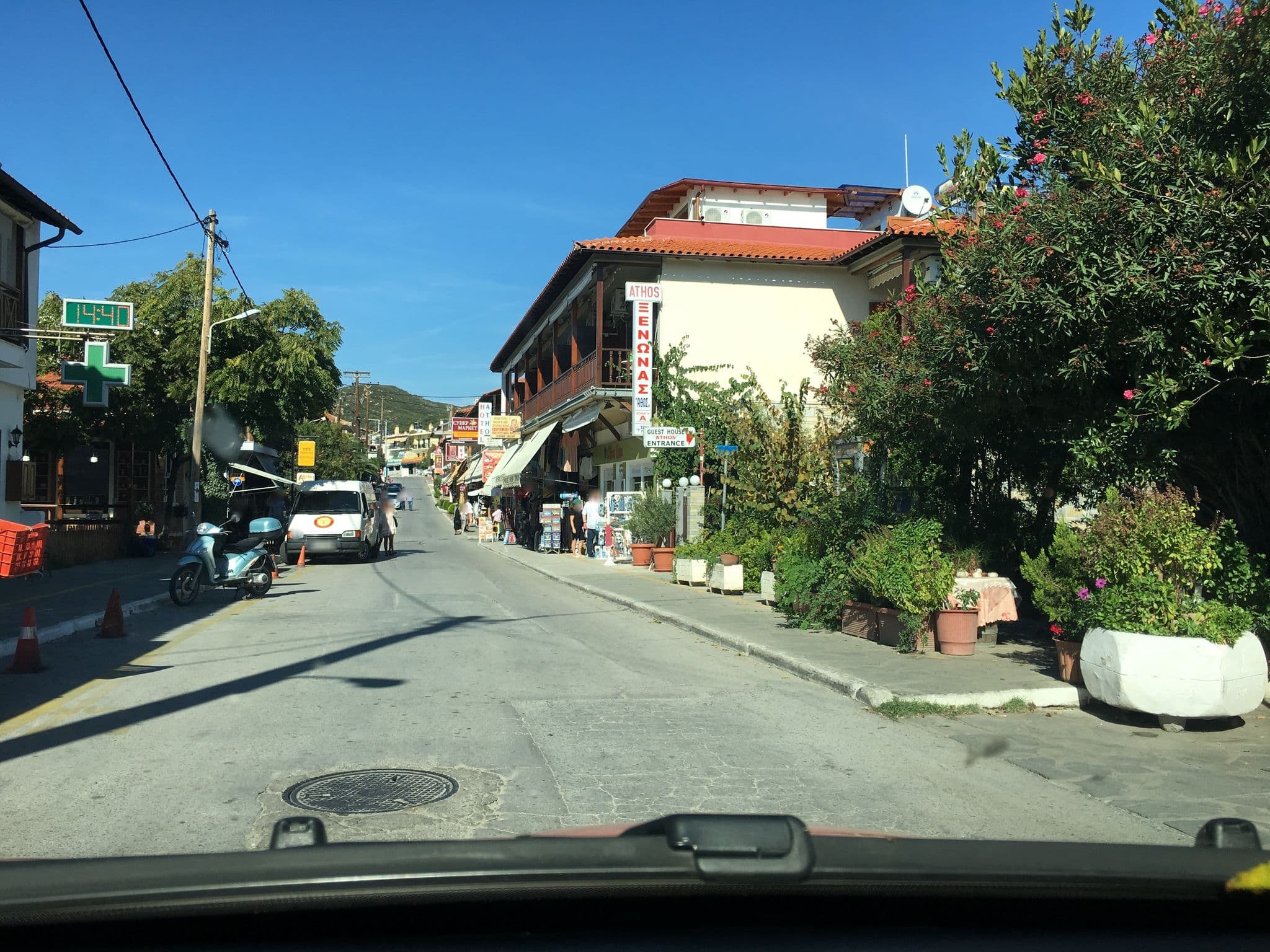 Street view near Pansion Guesthouse Athos, Néa Róda — © noel (CC BY-SA · Mapillary)