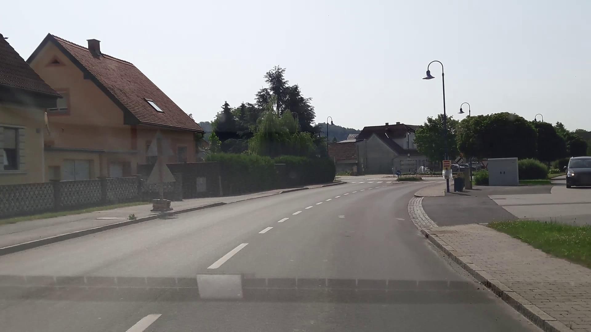 Street view near Heuberger, Rudersdorf — © stefan147 (CC BY-SA · Mapillary)