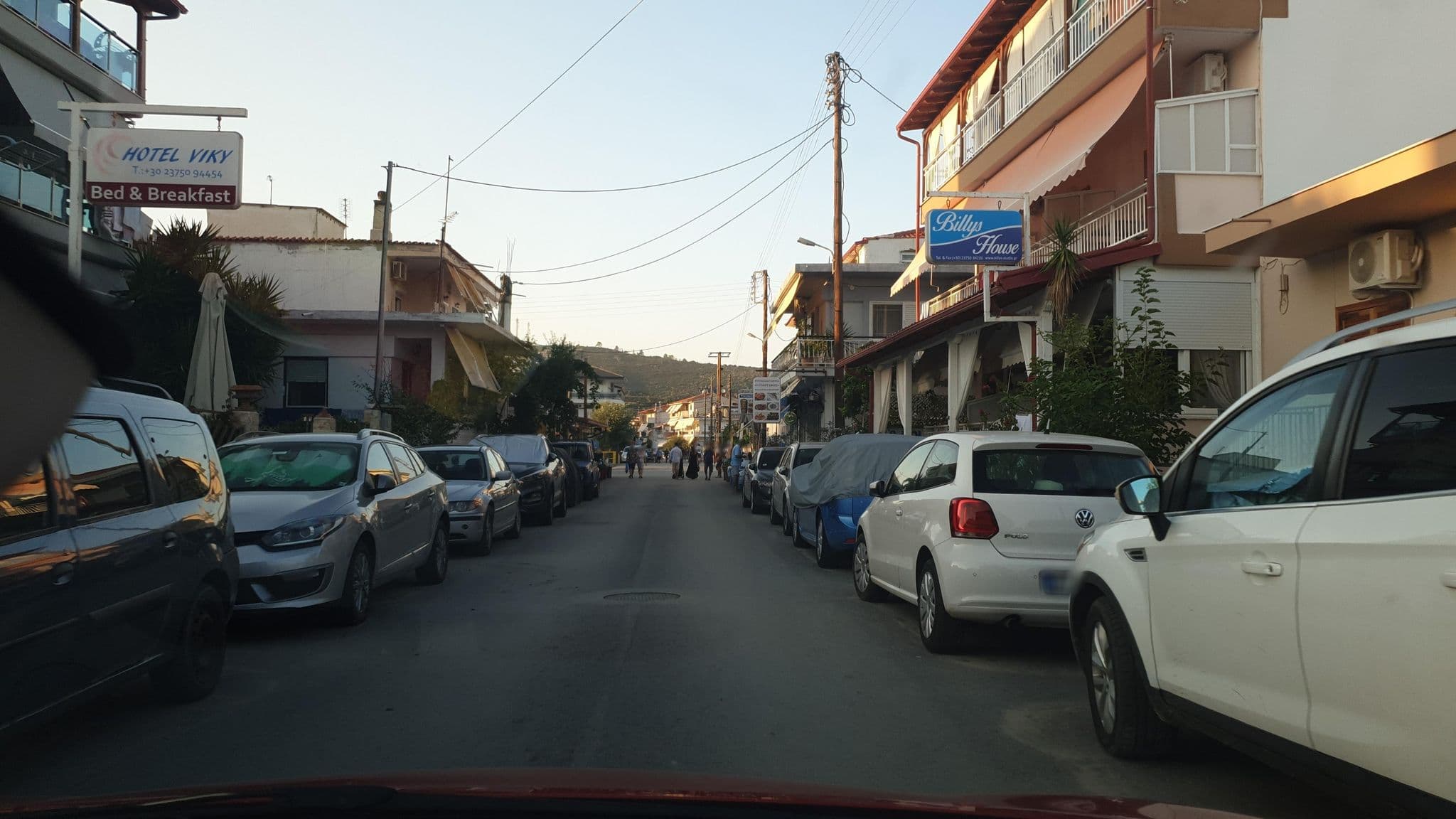 Street view near Sky Hotel, Sárti — © yannakis (CC BY-SA · Mapillary)