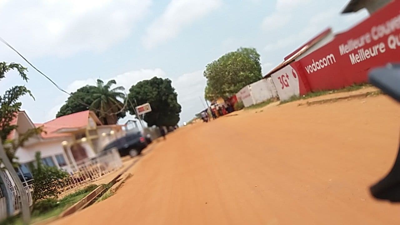 Street view near Bild Hôtel, Bandundu Province — © don20 (CC BY-SA · Mapillary)