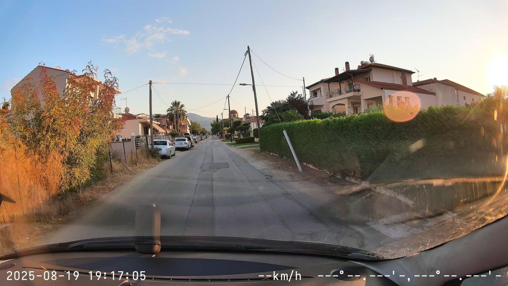 Street view near Villa Apolonia, Néa Vrasná — © sm4rk0 (CC BY-SA · Mapillary)