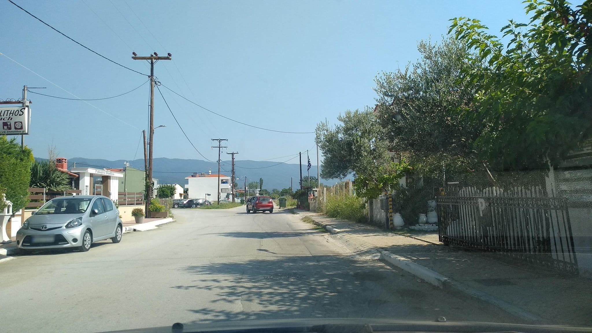 Street view near Ammolithos Beach, Stavrós — © tavi (CC BY-SA · Mapillary)
