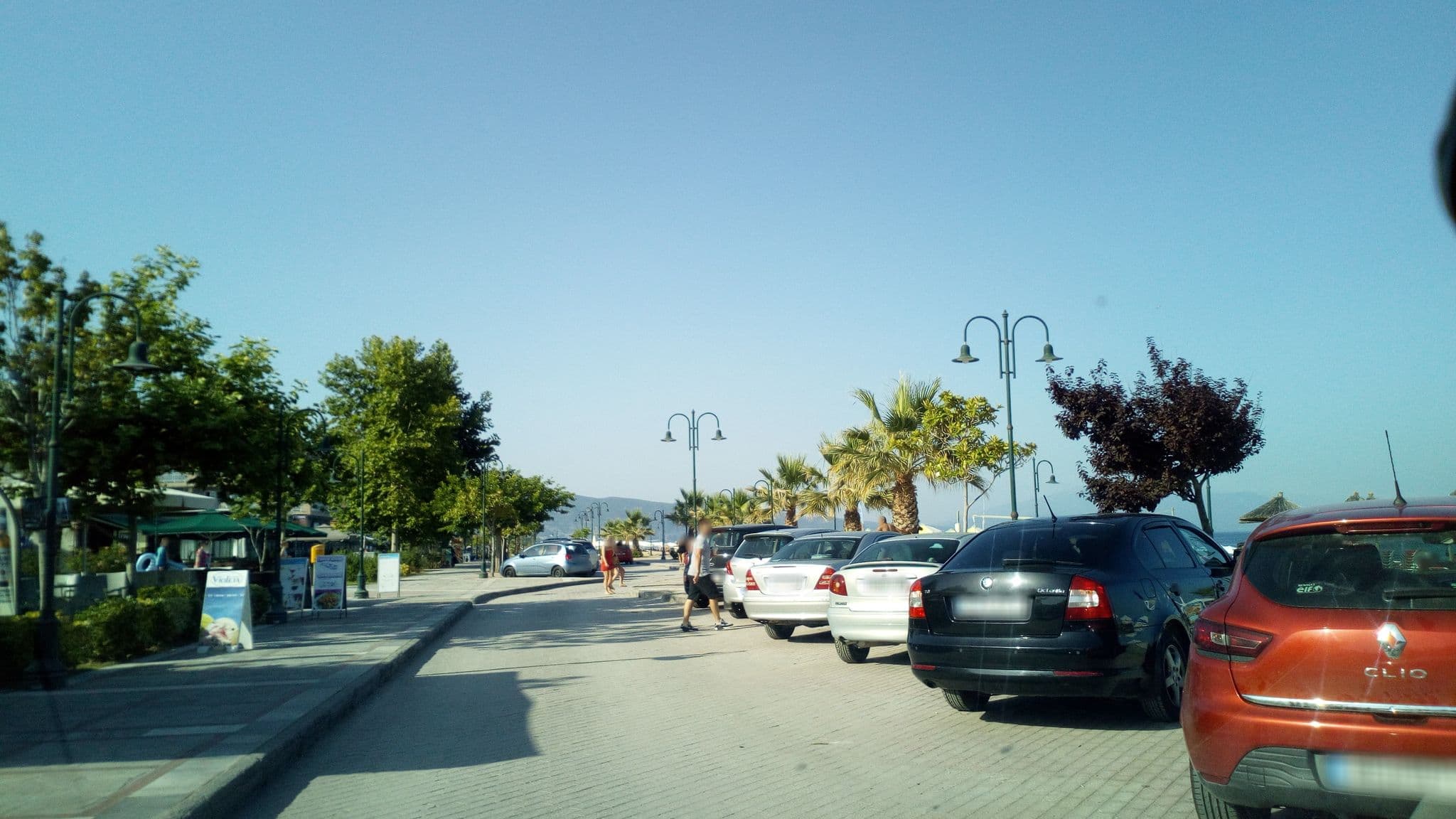 Street view near Amalthea Mare SeaView hotel, Néa Vrasná — © skarmoutsosv (CC BY-SA · Mapillary)
