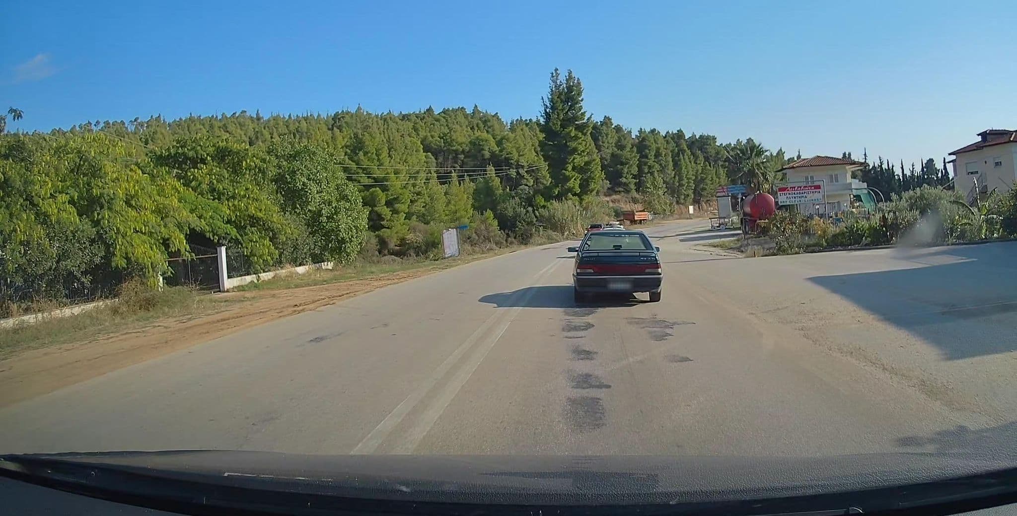 Street view near Livadiotis House, Néos Marmarás — © gpsmapper (CC BY-SA · Mapillary)
