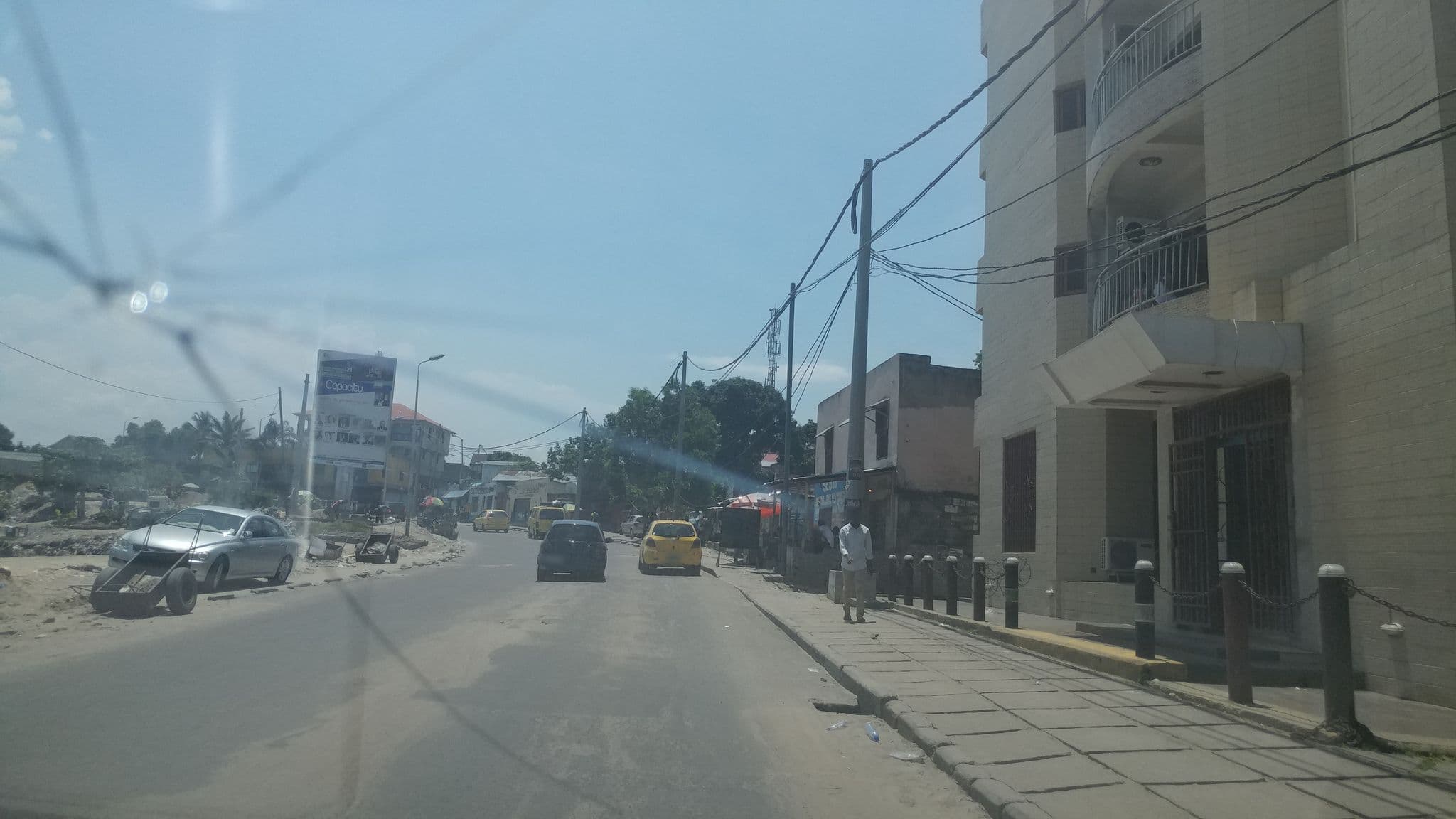 Street view near Hotel Bugugu, Kinshasa