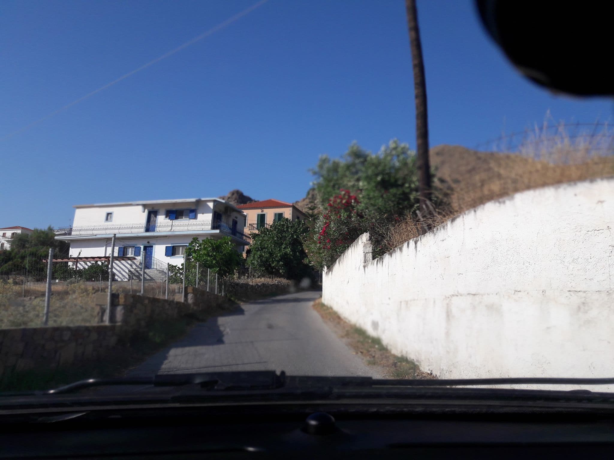 Street view near Ktima Pyroessa, Mýrina — © giannis (CC BY-SA · Mapillary)