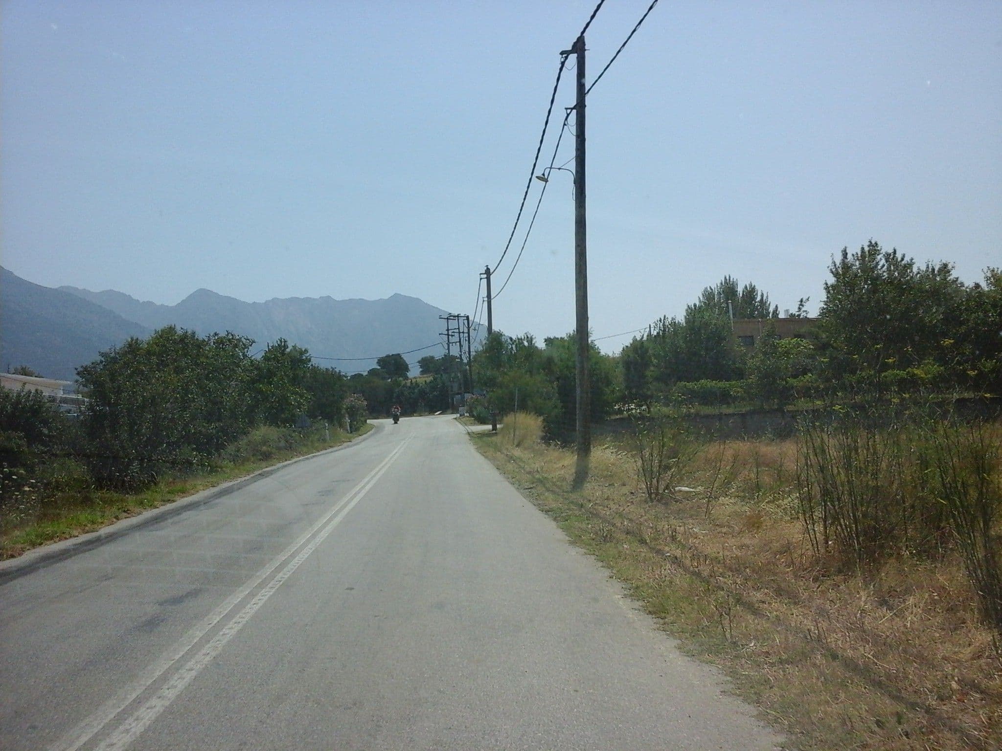 Street view near Aiolis Rooms, Kamariótissa — © robot8a (CC BY-SA · Mapillary)