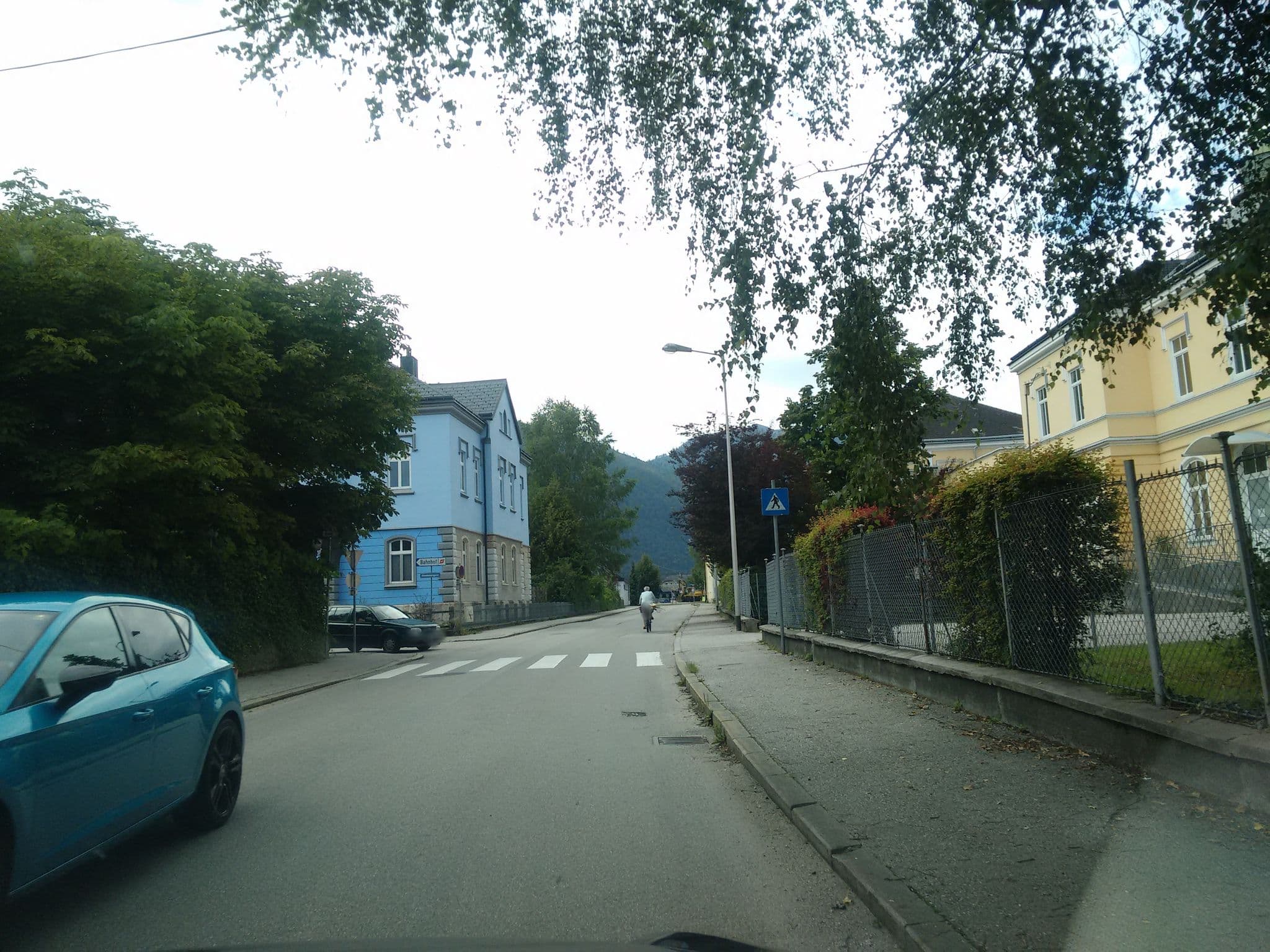 Street view near Gasthof Auerhahn, Ebensee — © gzin (CC BY-SA · Mapillary)