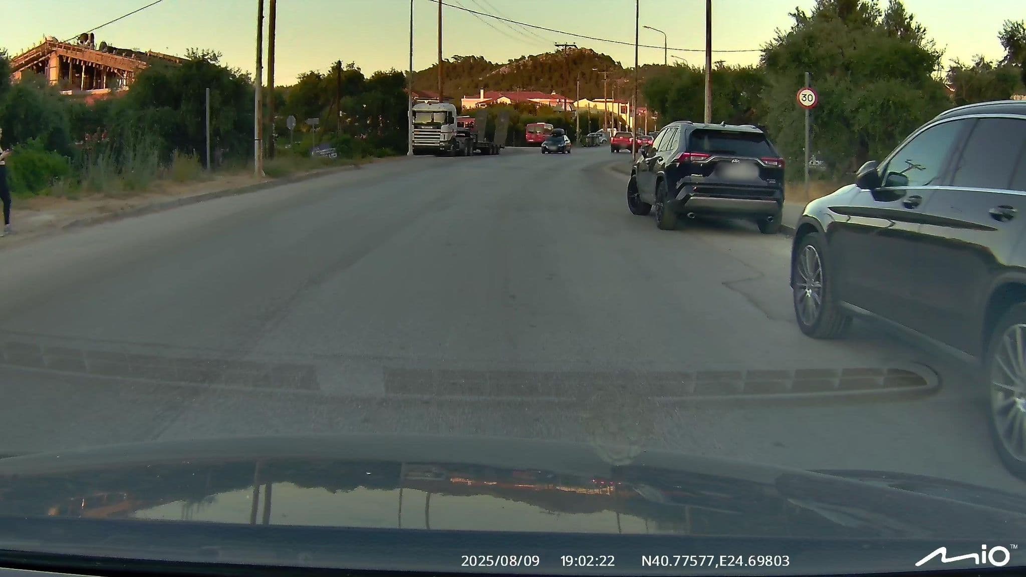 Street view near Essentia Vita Comfy Suites, Thásos — © puky (CC BY-SA · Mapillary)